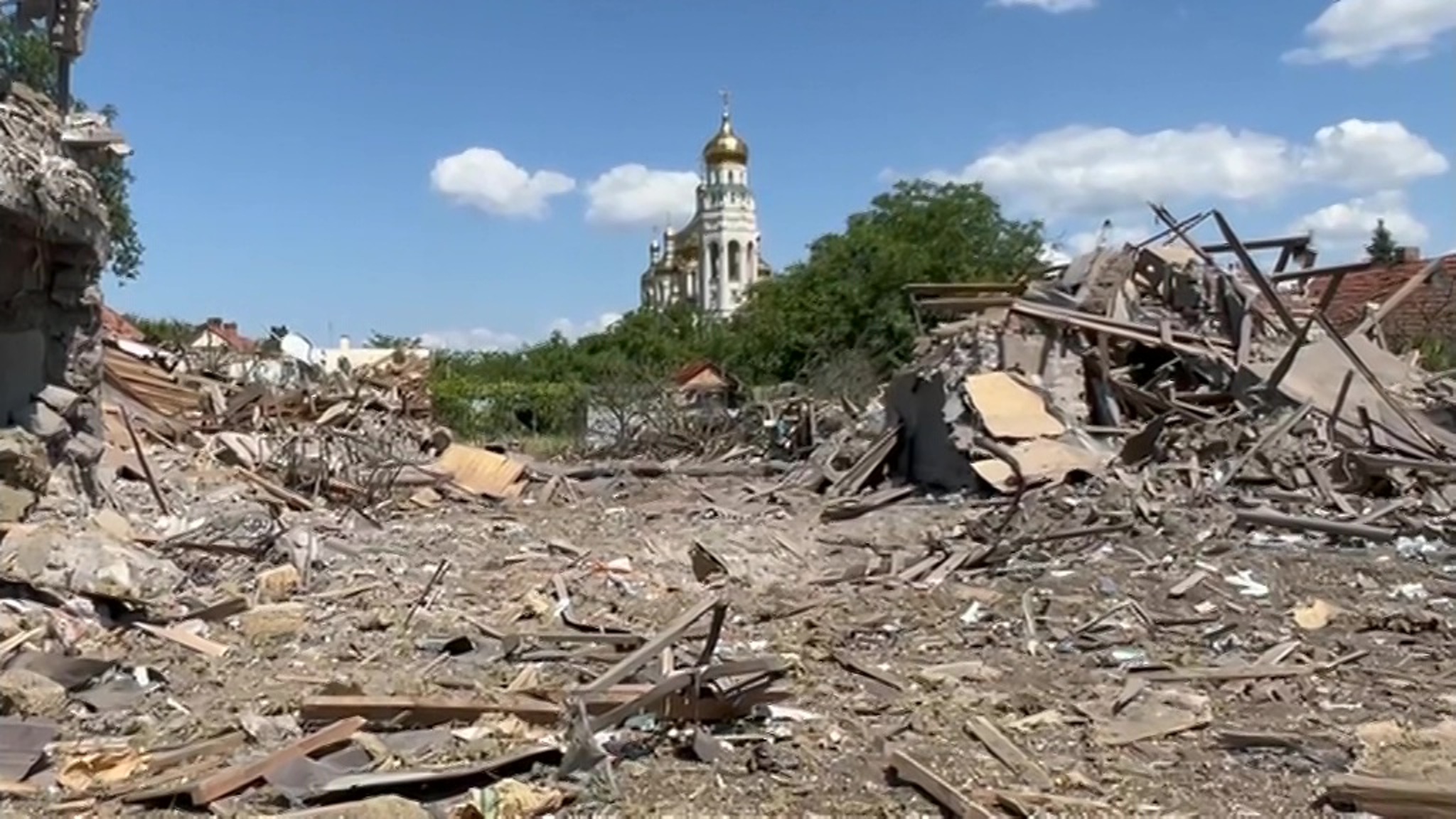 В центр Новой Каховки в полдень прилетела украинская ракета