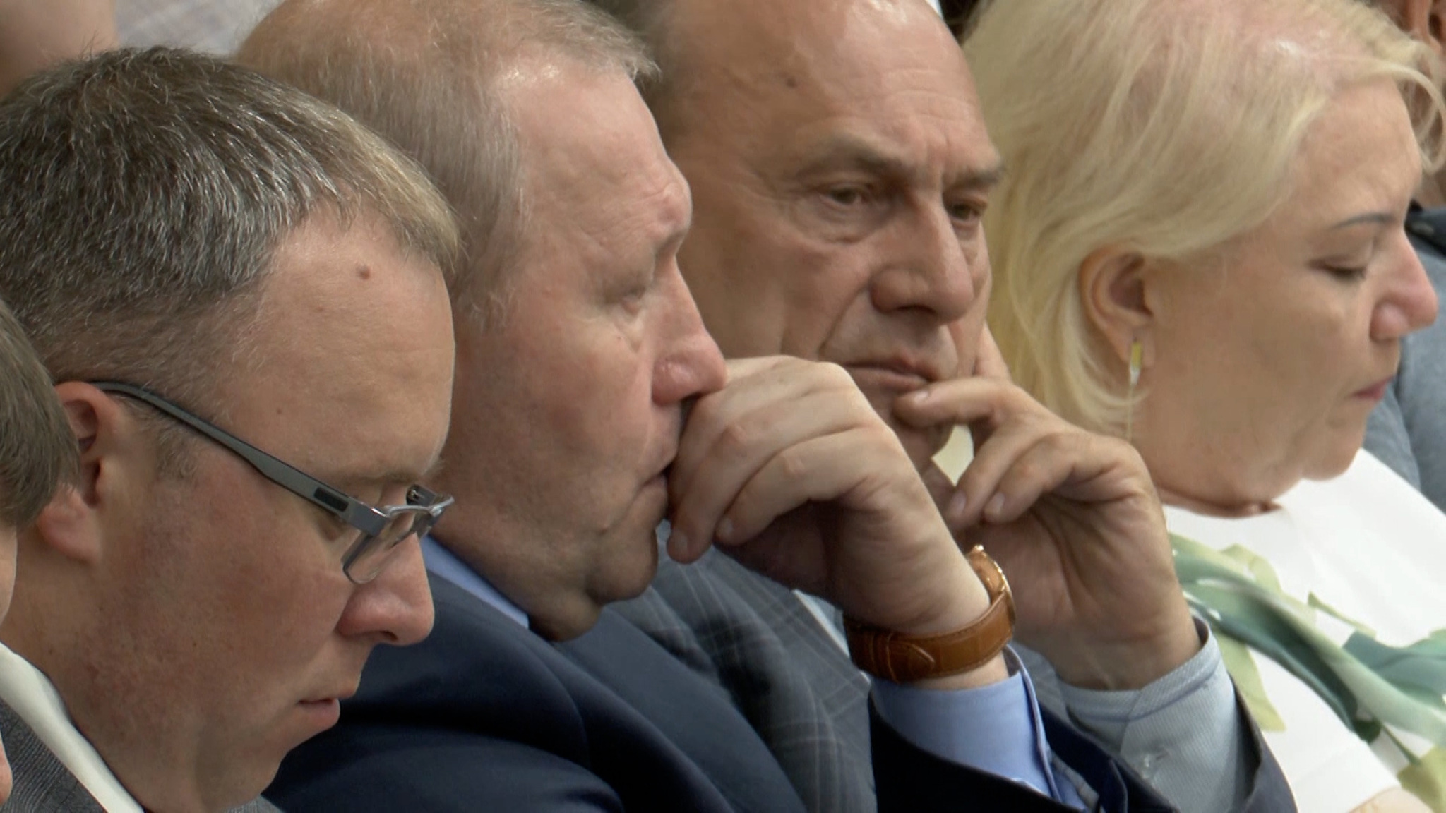 Депутаты Законодательного собрания приняли к сведению годовой отчет губернатора