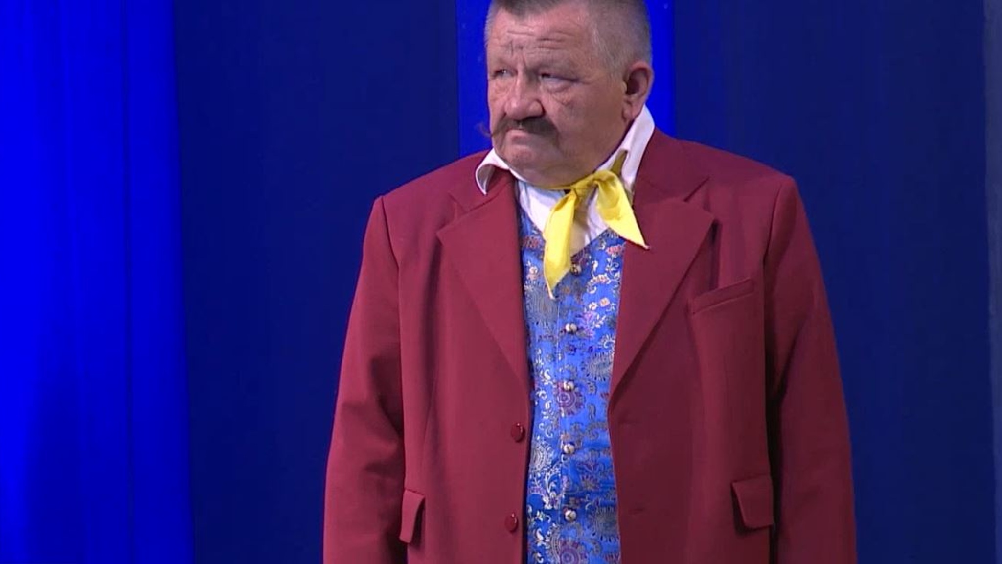 Современный Йыван Кырля: актёр Василий Домрачев отметил 60-летие творческим вечером