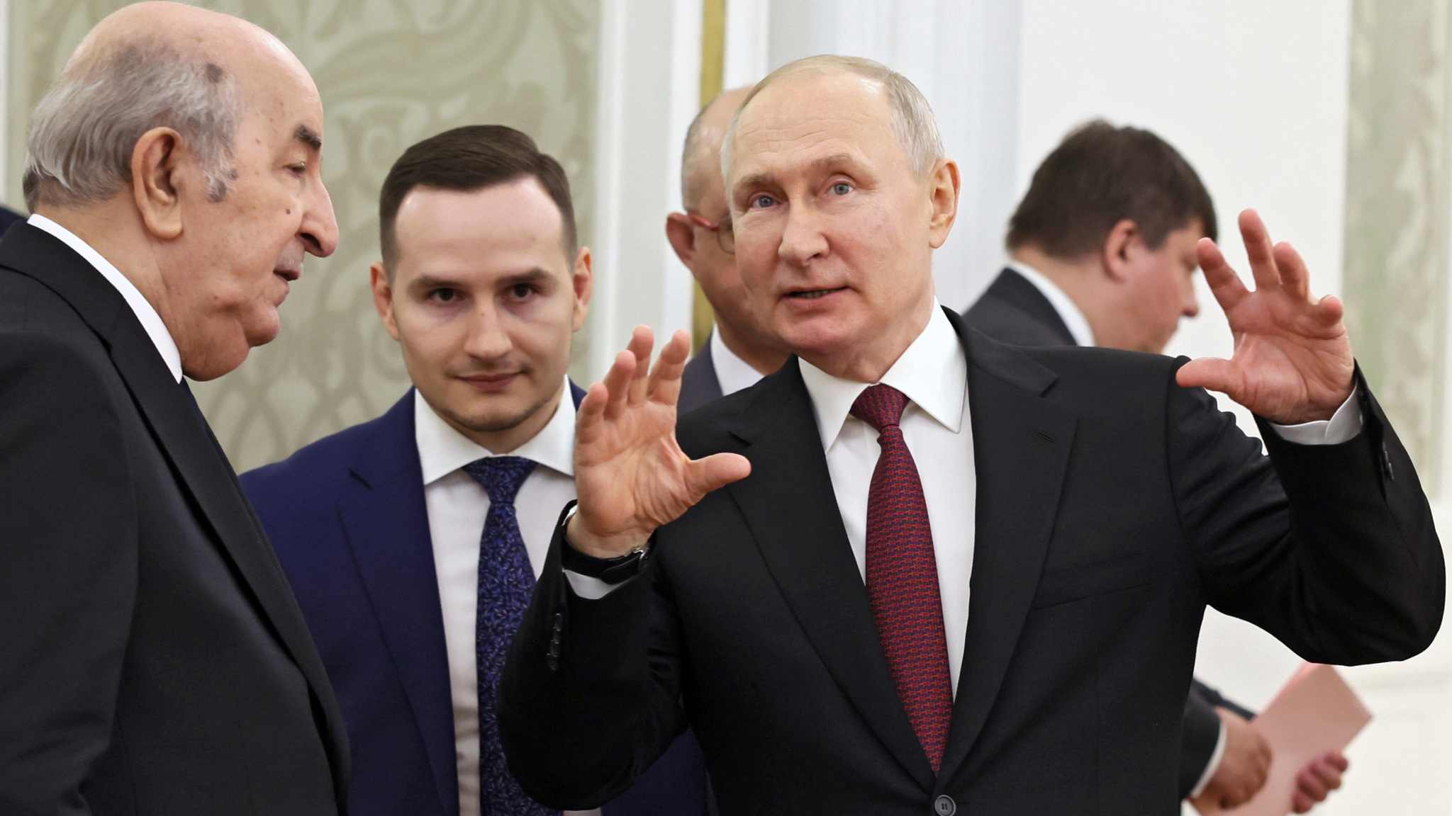 Россия и Алжир подписали около 10 документов о сотрудничестве