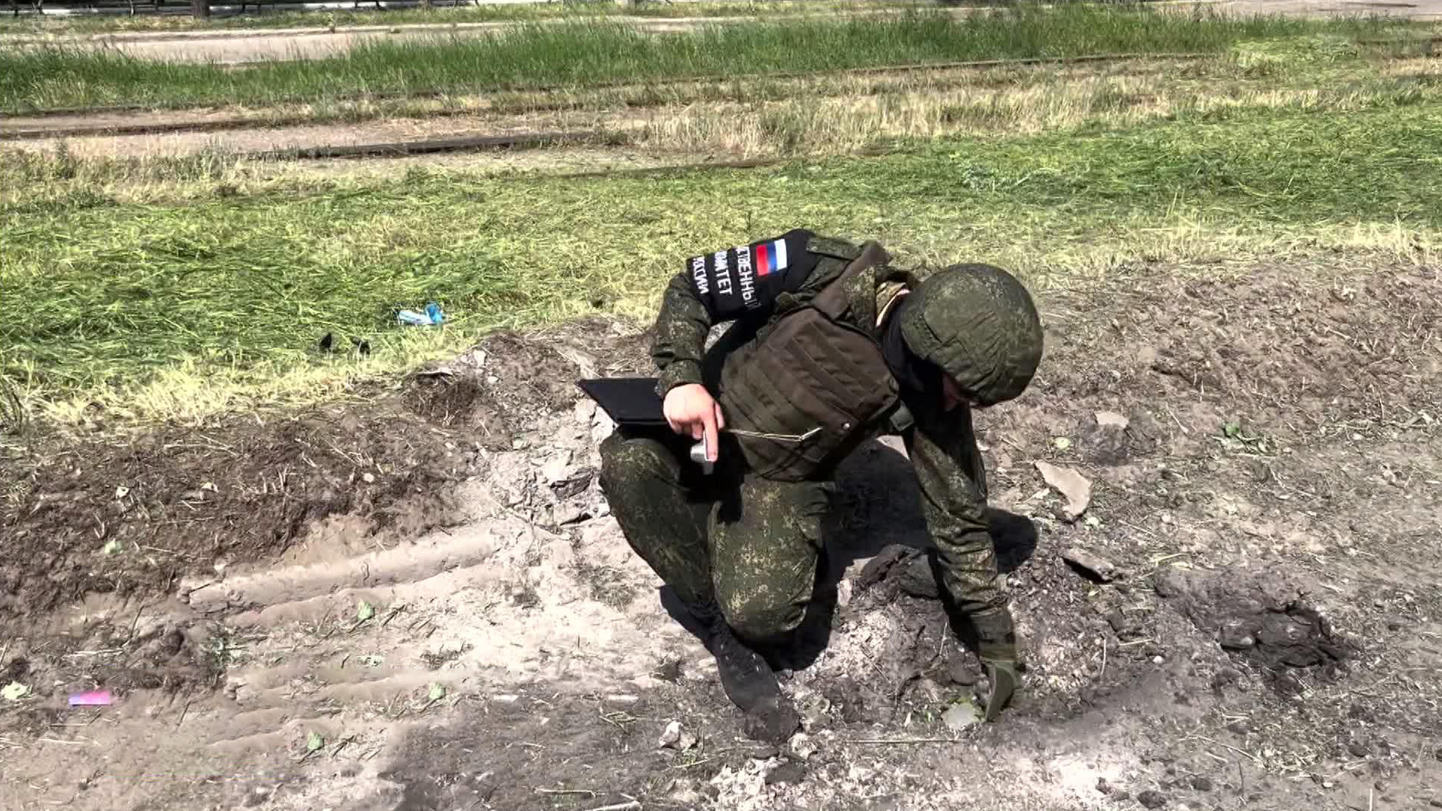 За поражения на фронте украинские неонацисты мстят мирным жителям