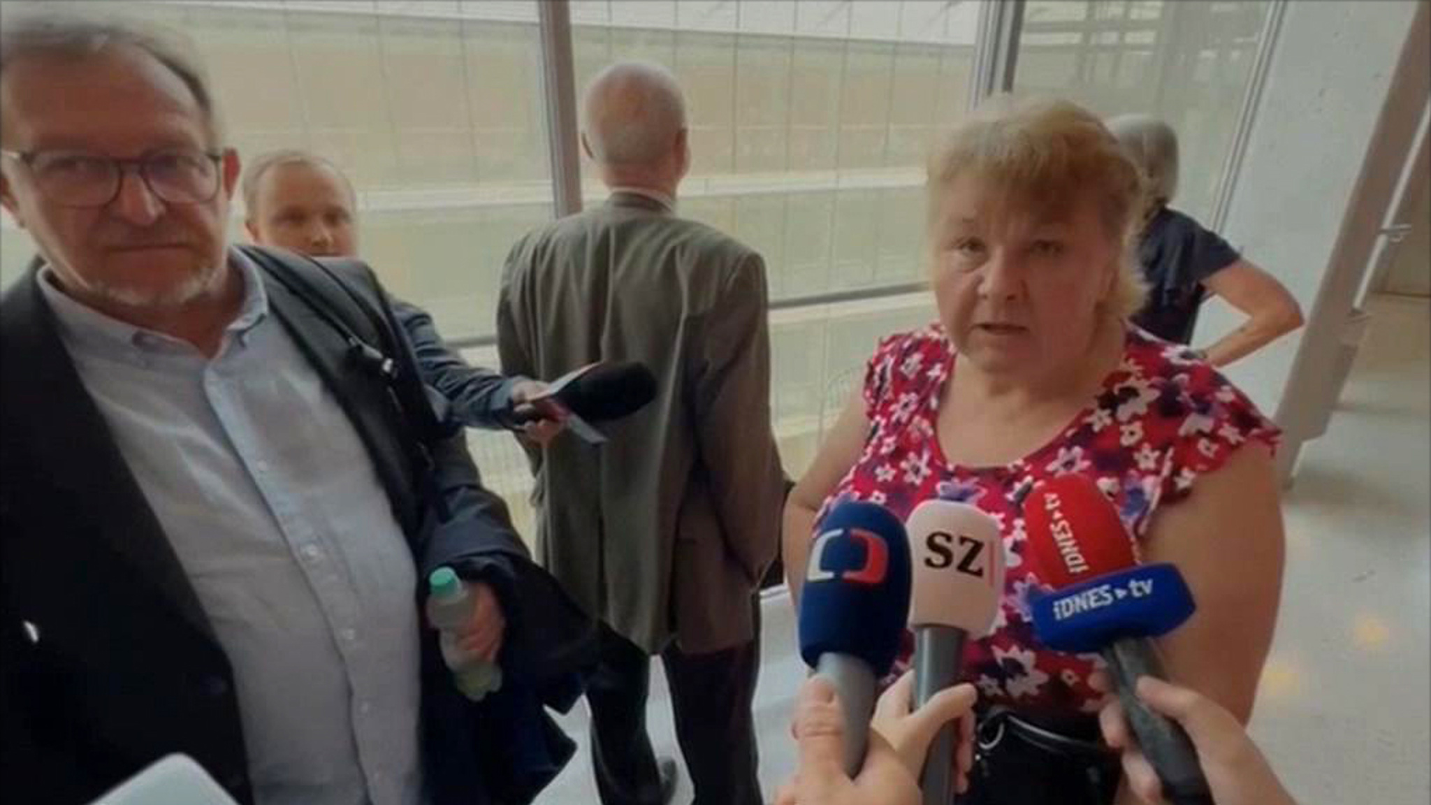Суд в Праге оправдал учительницу, поддержавшую СВО