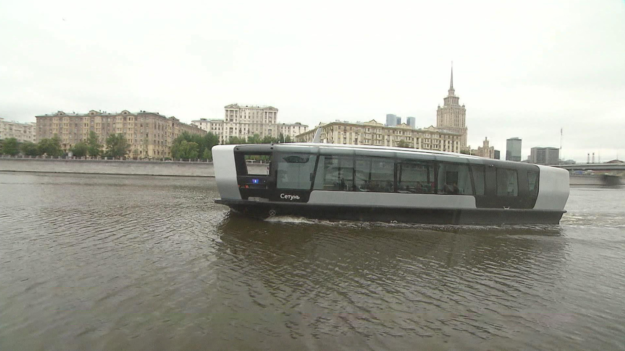 От Киевского до Сердца столицы: новый вид транспорта меняет виды Москвы