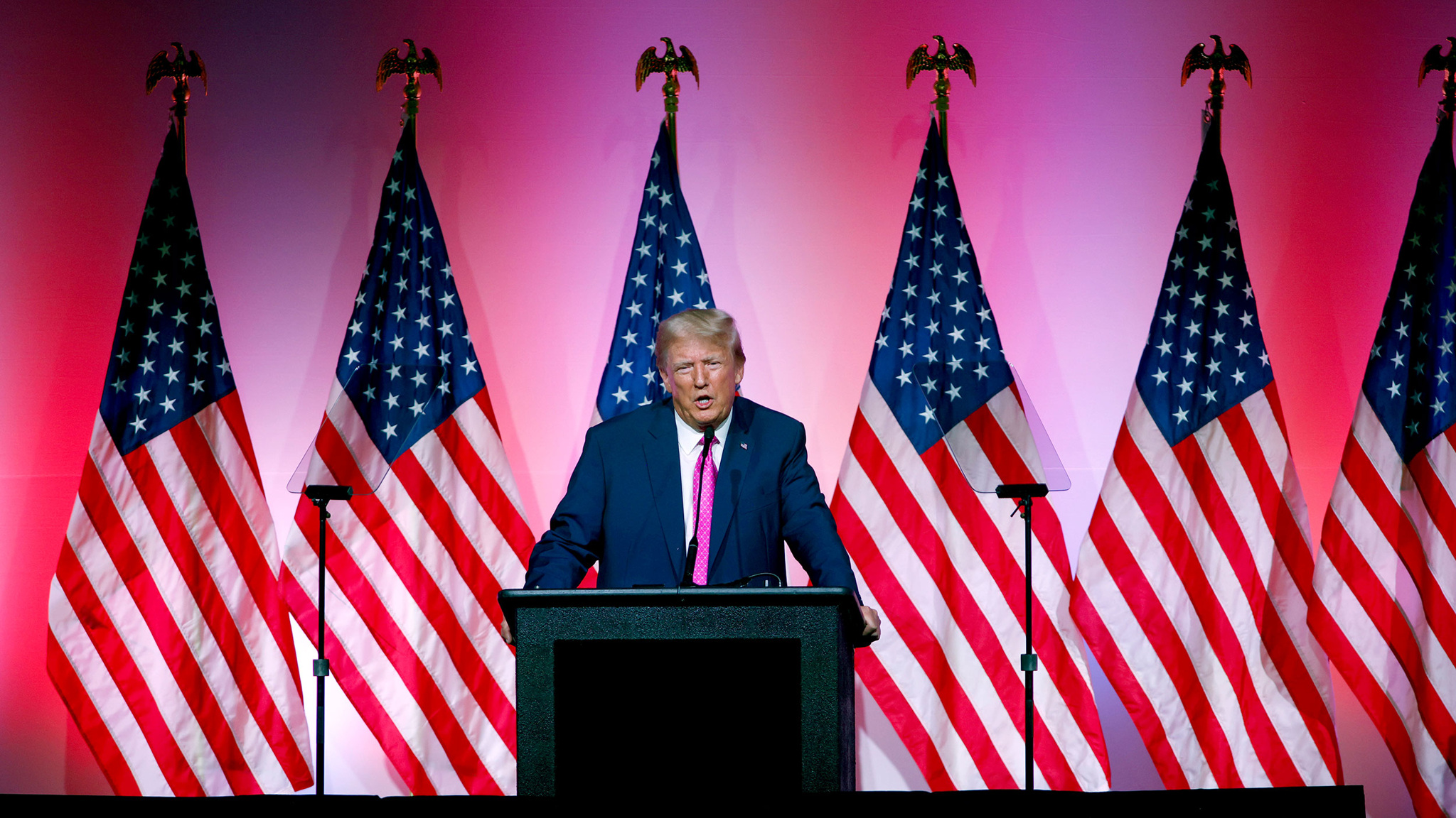 Предвыборные обещания Трампа разбиваются о суровую реальность