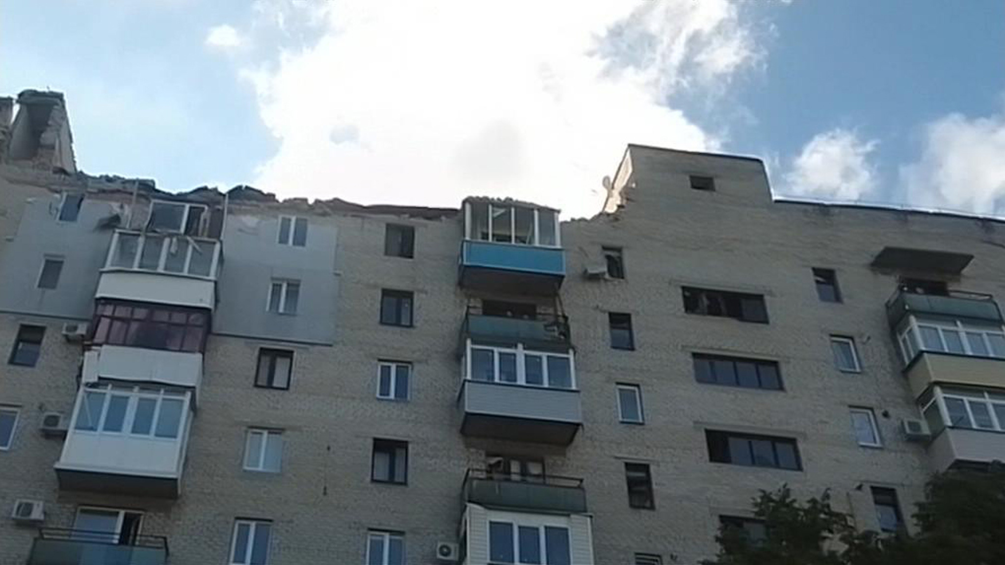 Экс-главе СБУ предъявили обвинение в обстрелах Донбасса