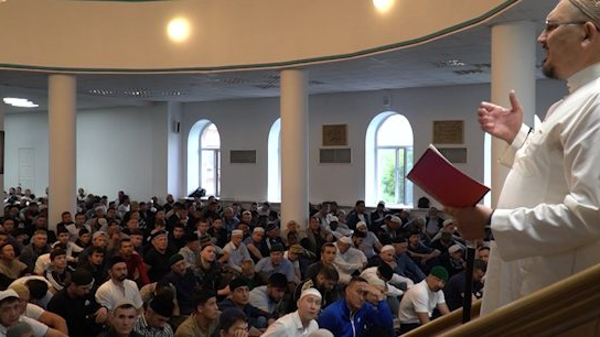 В Саратовской Соборной мечети состоялся праздничный коллективный намаз