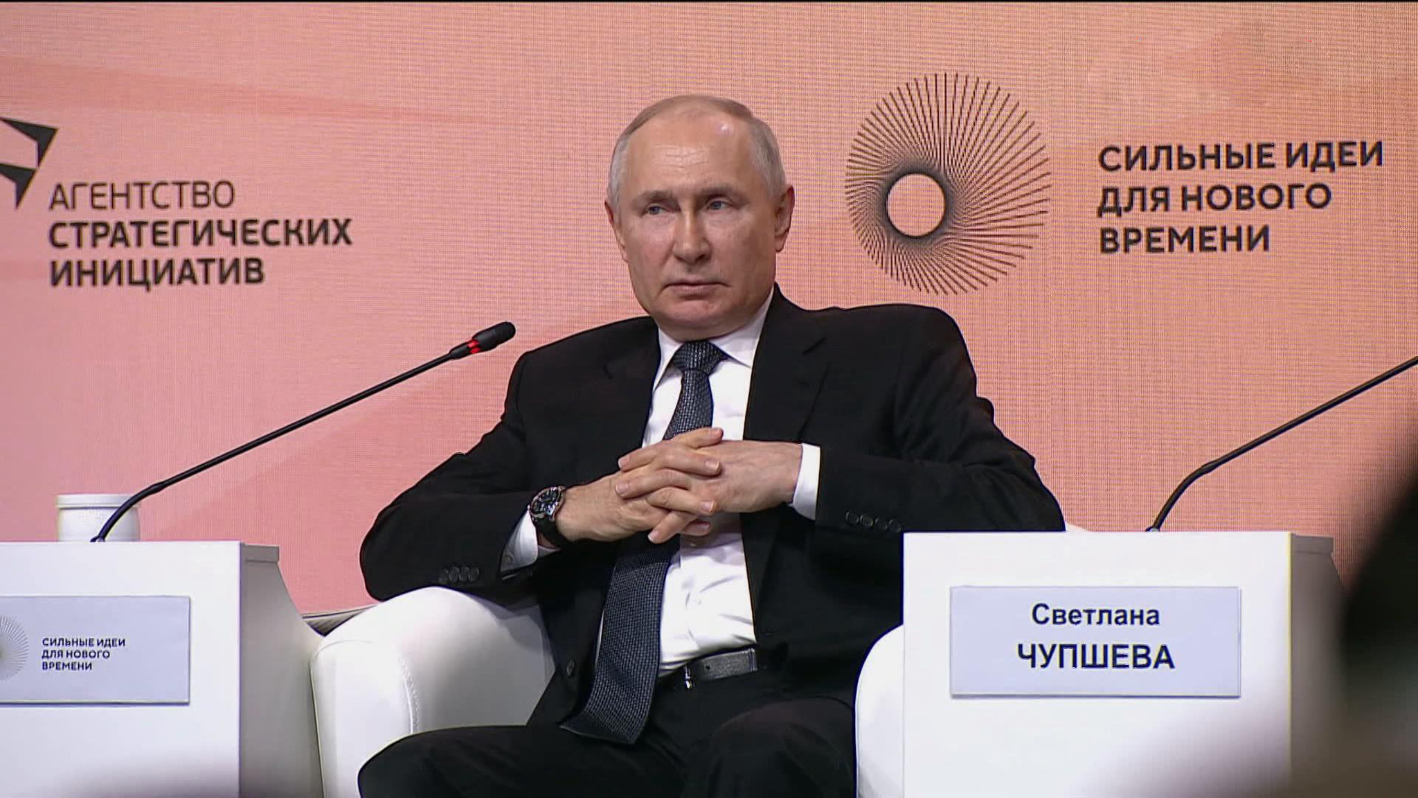 Владимир Путин отметил необходимость государственного контроля за объектами культурного наследия