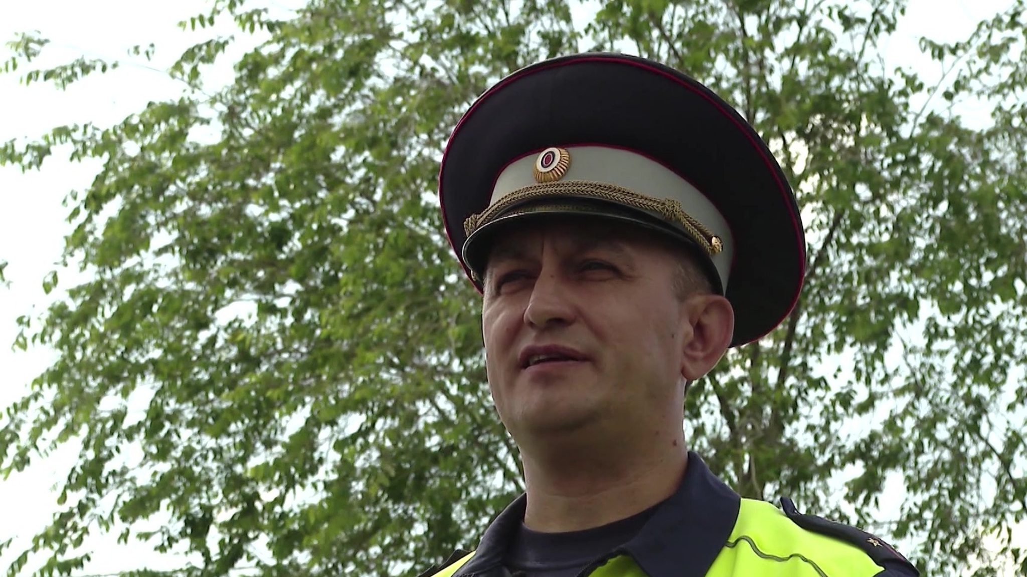 Инспектор из Челябинской области написал стихотворение в честь Дня ГИБДД
