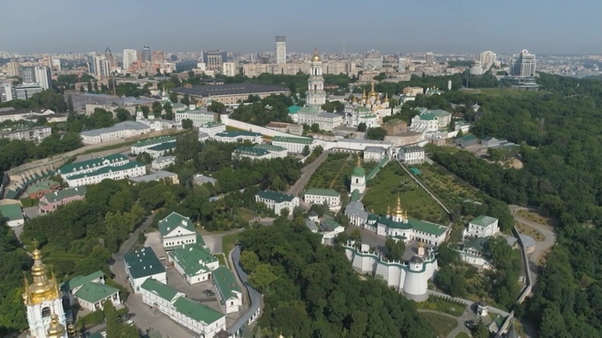 Всенощное бдение и молитвы стали ответом на гонения