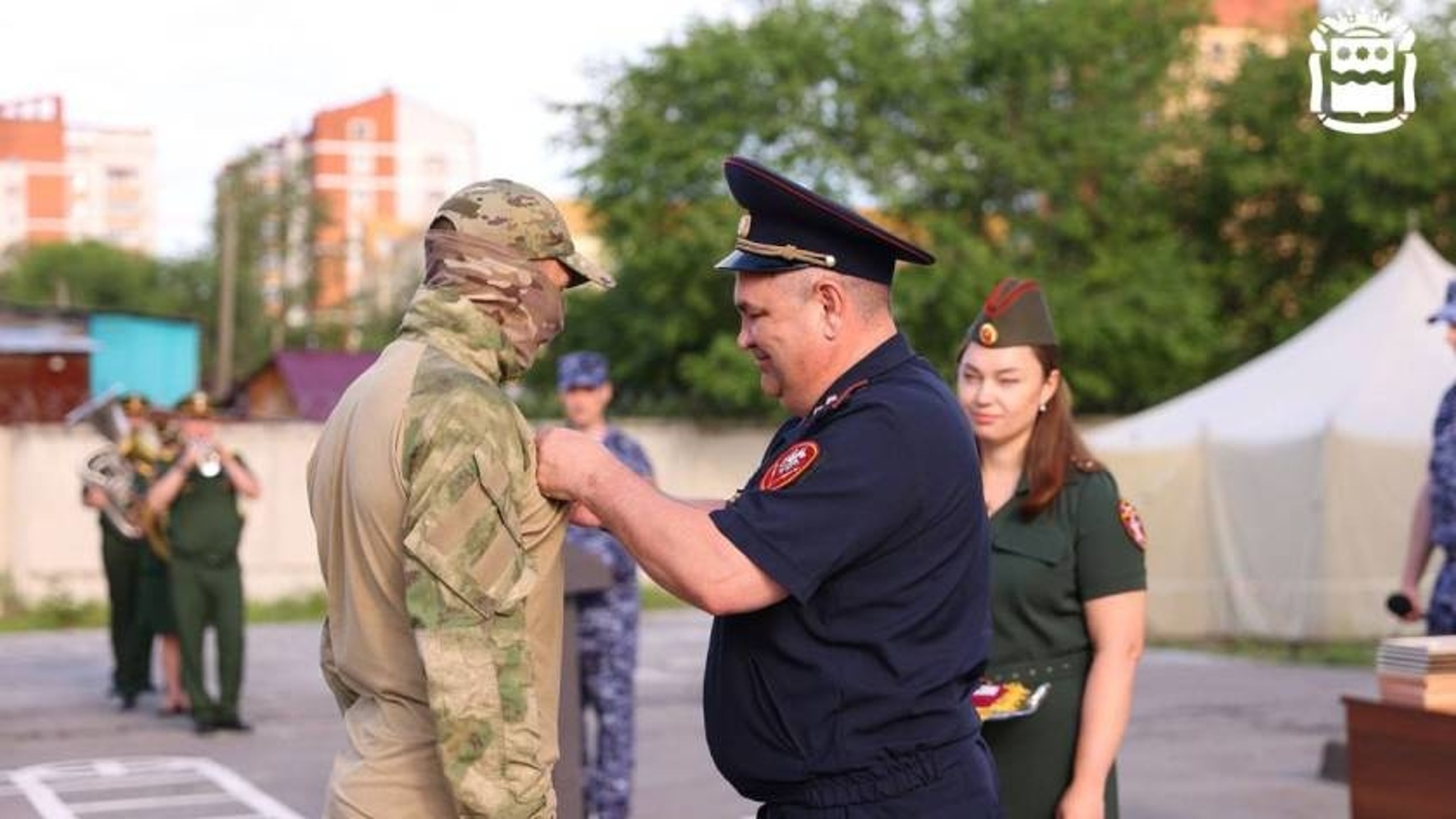 Вернувшихся из зоны СВО росгвардейцев наградили в Благовещенске