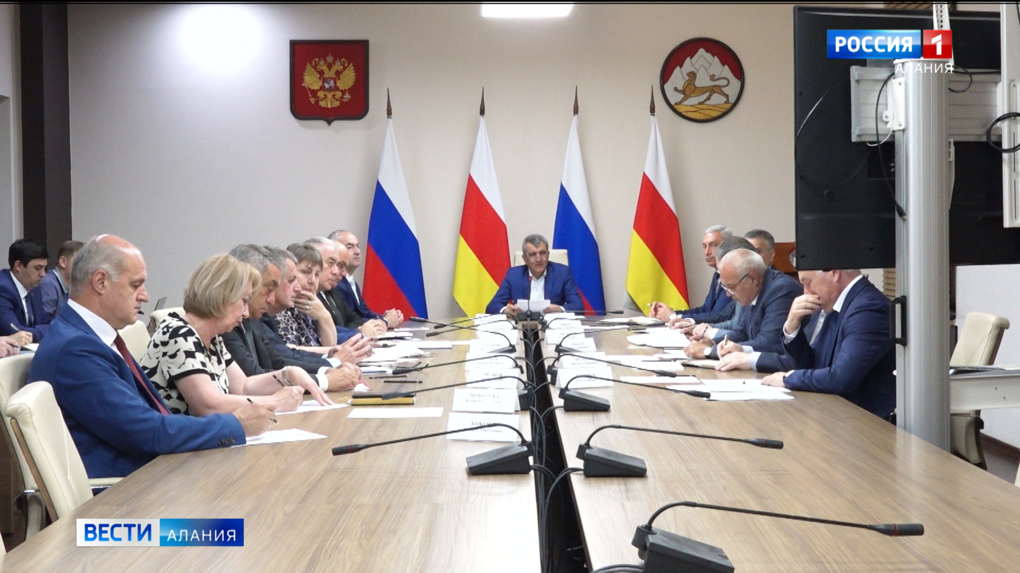 Аппаратное совещание: обустройство водных станций в райцентрах, заключение соцконтрактов, ликвидация несанкционированных свалок