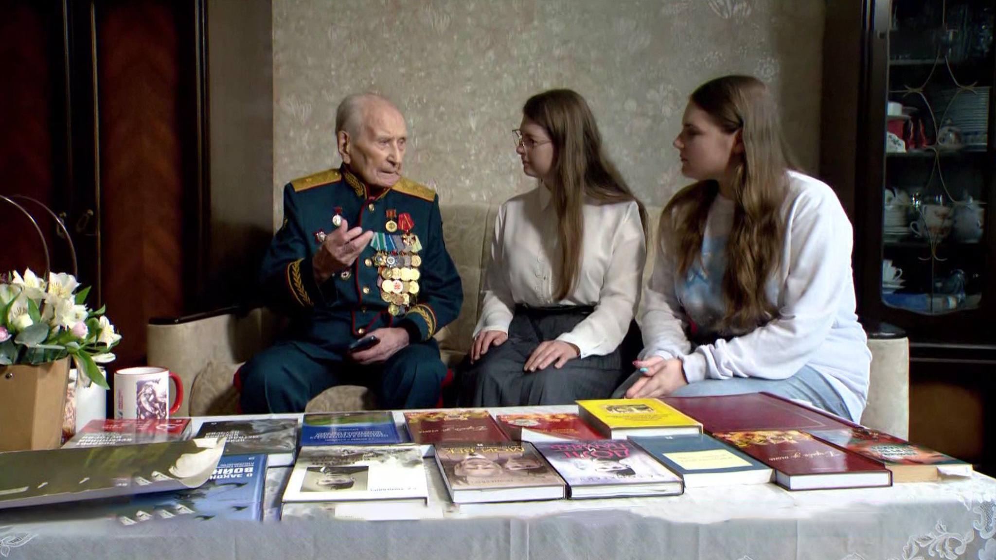 Книга 105-летнего ветерана поможет молодежи сохранить память о Великой Победе
