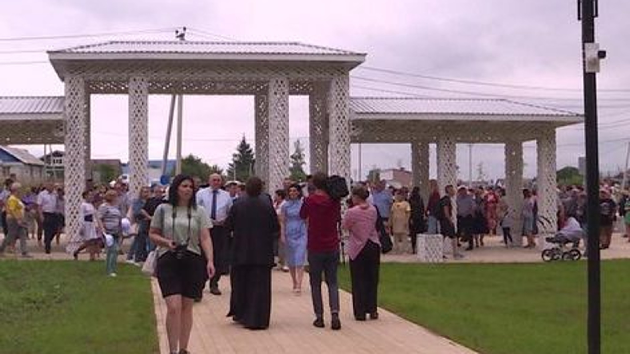 В Орловской области на месяц раньше срока открыли обновленный парк Шеншиных