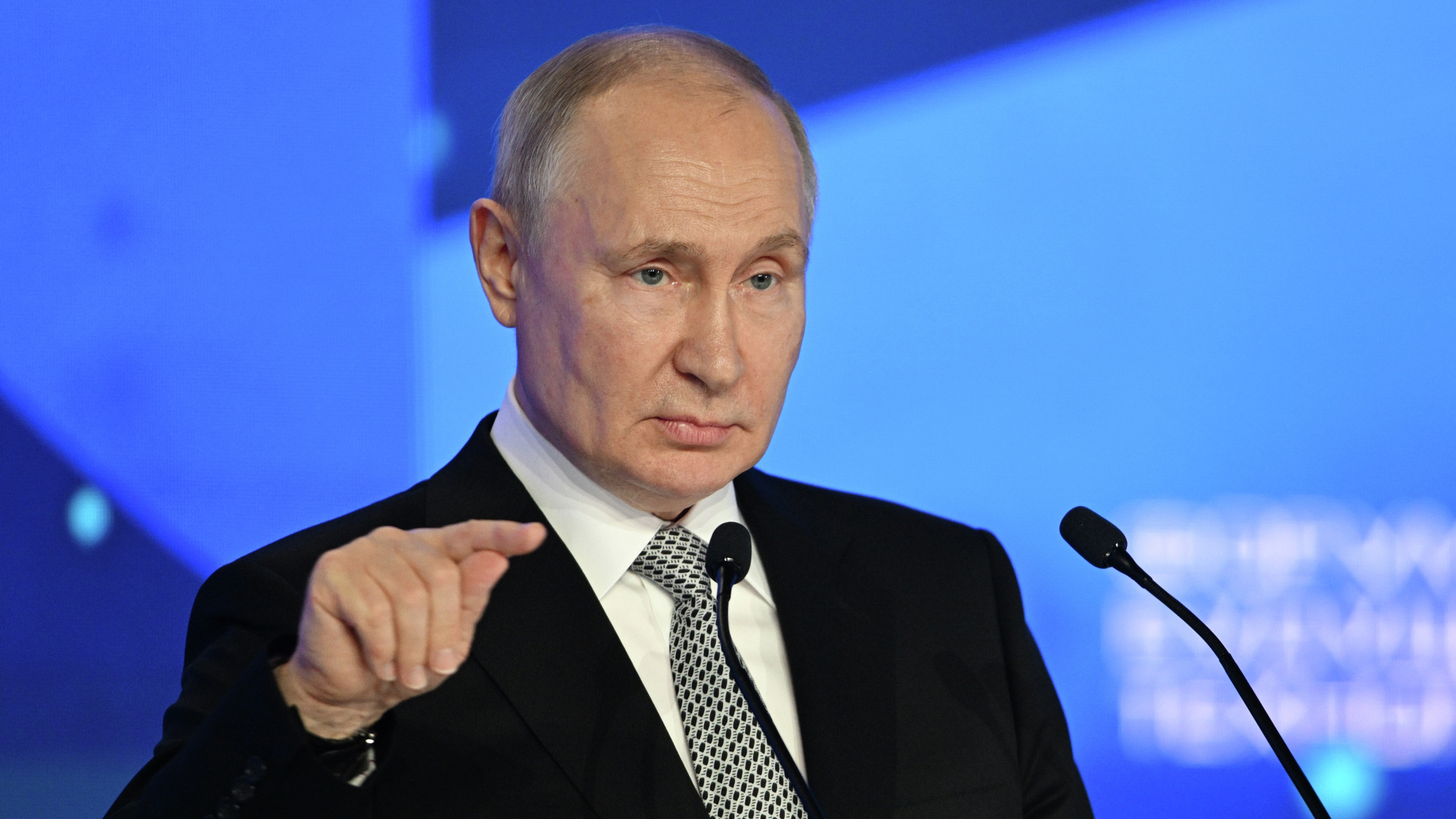 Путин рассказал, что делать, если закрыт супермаркет готовых решений