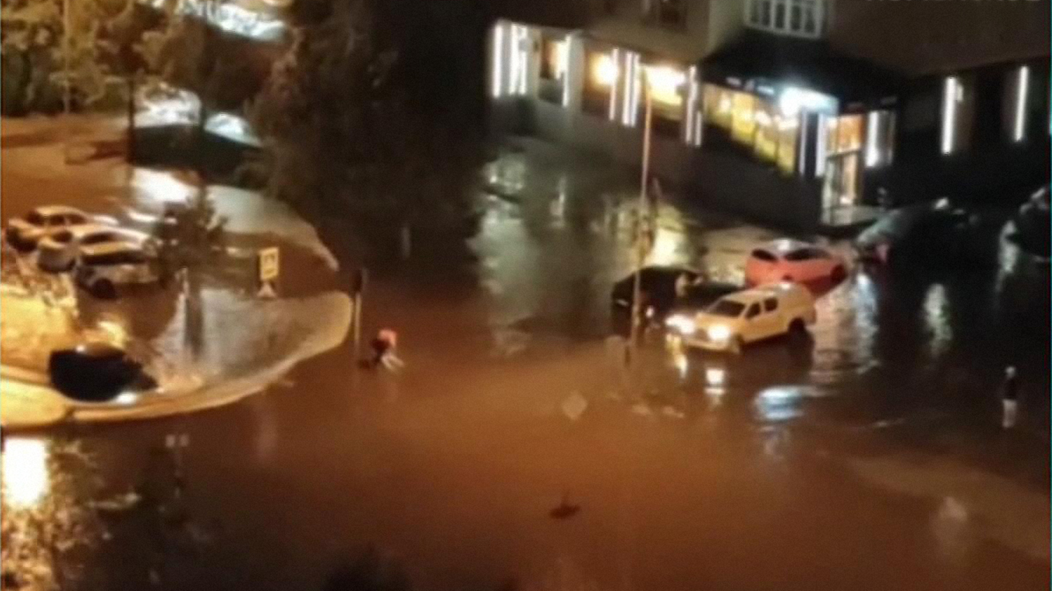 В Тюменской области и Хакасии действует штормовое предупреждение