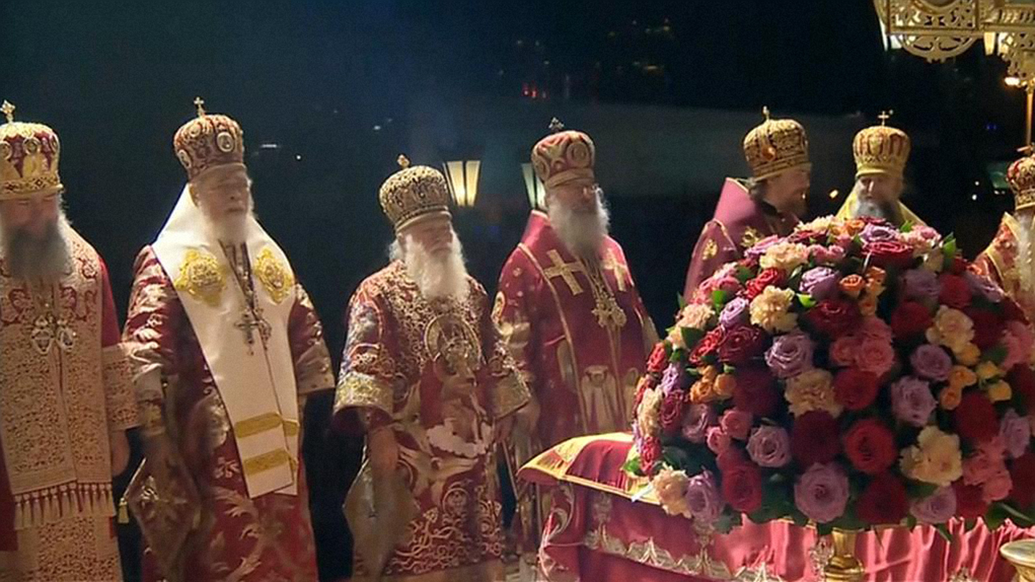 Верующие прошли крестным ходом по скорбному маршруту Романовых