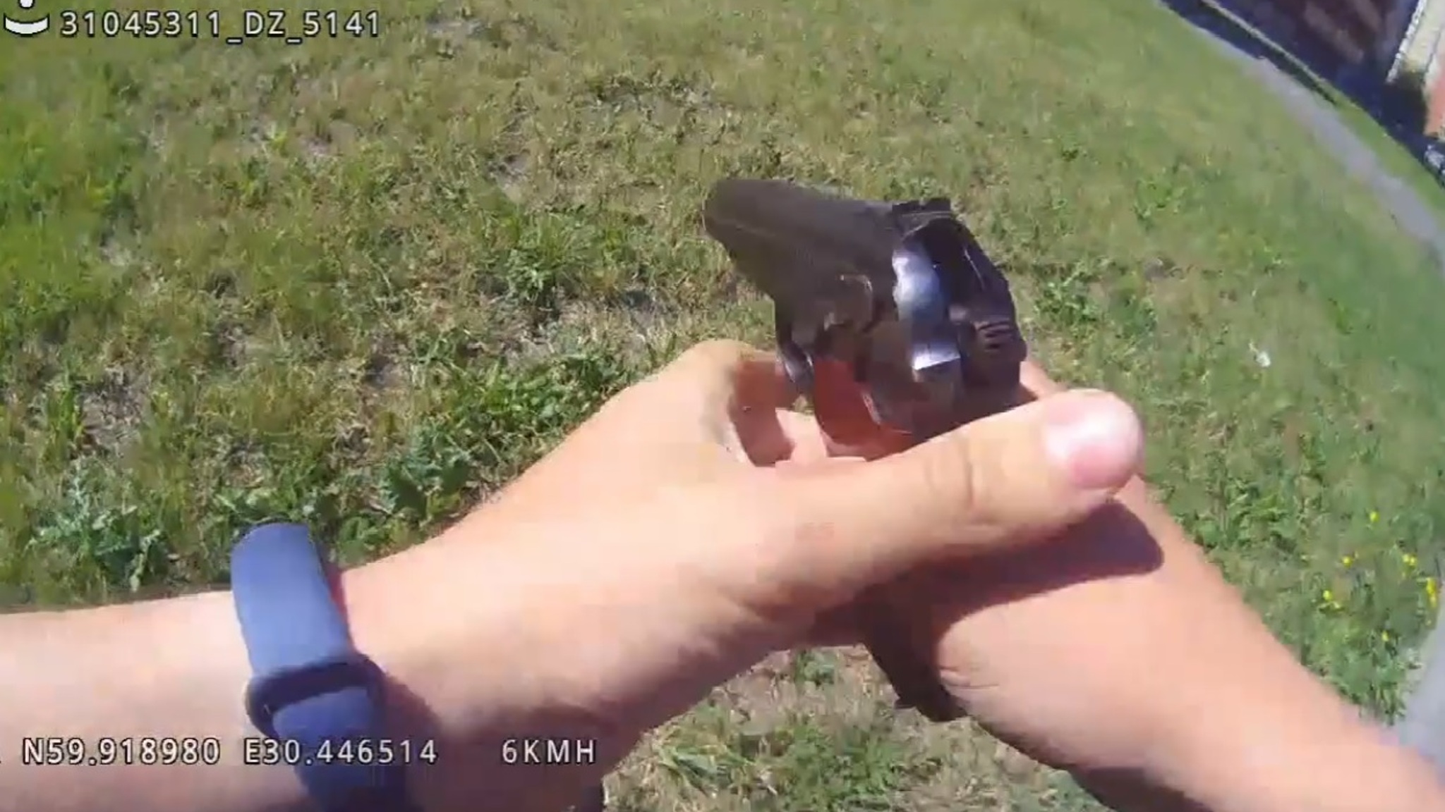 Задержание со стрельбой попало на видео в Петербурге