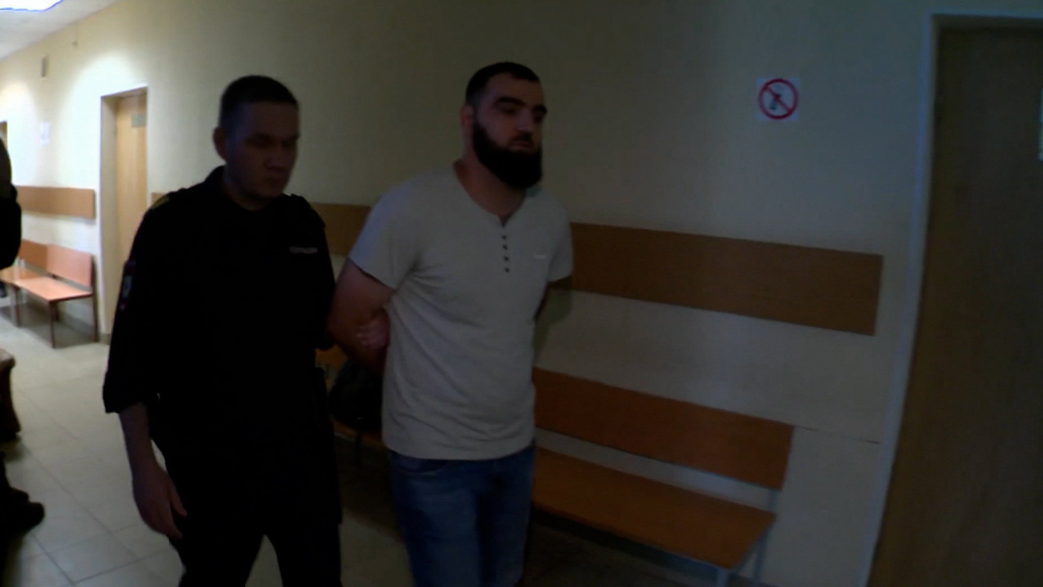Агрессивный таксист отправился СИЗО
