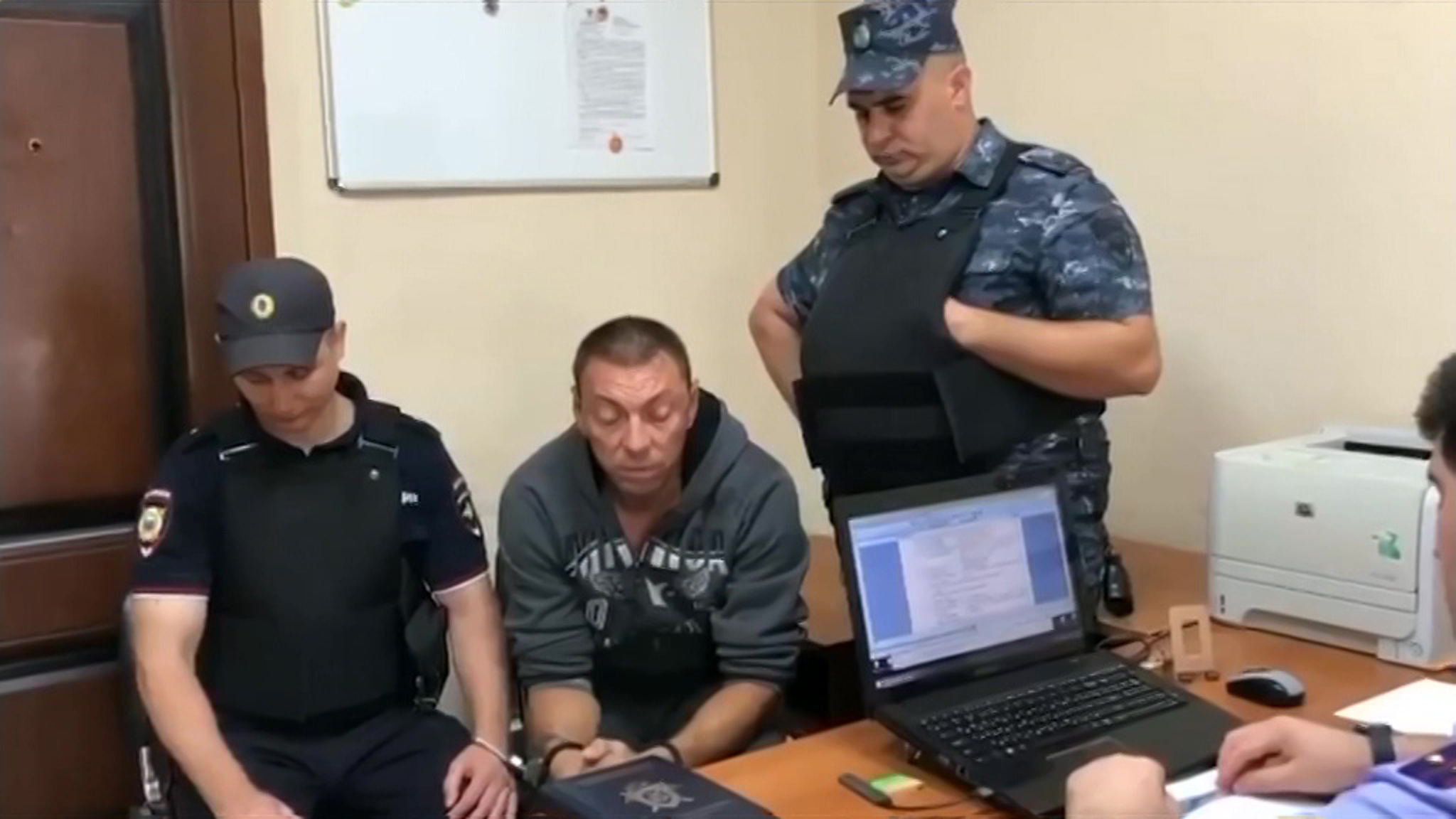 Житель Шахт не смог объяснить, зачем похитил 6-летнюю девочку