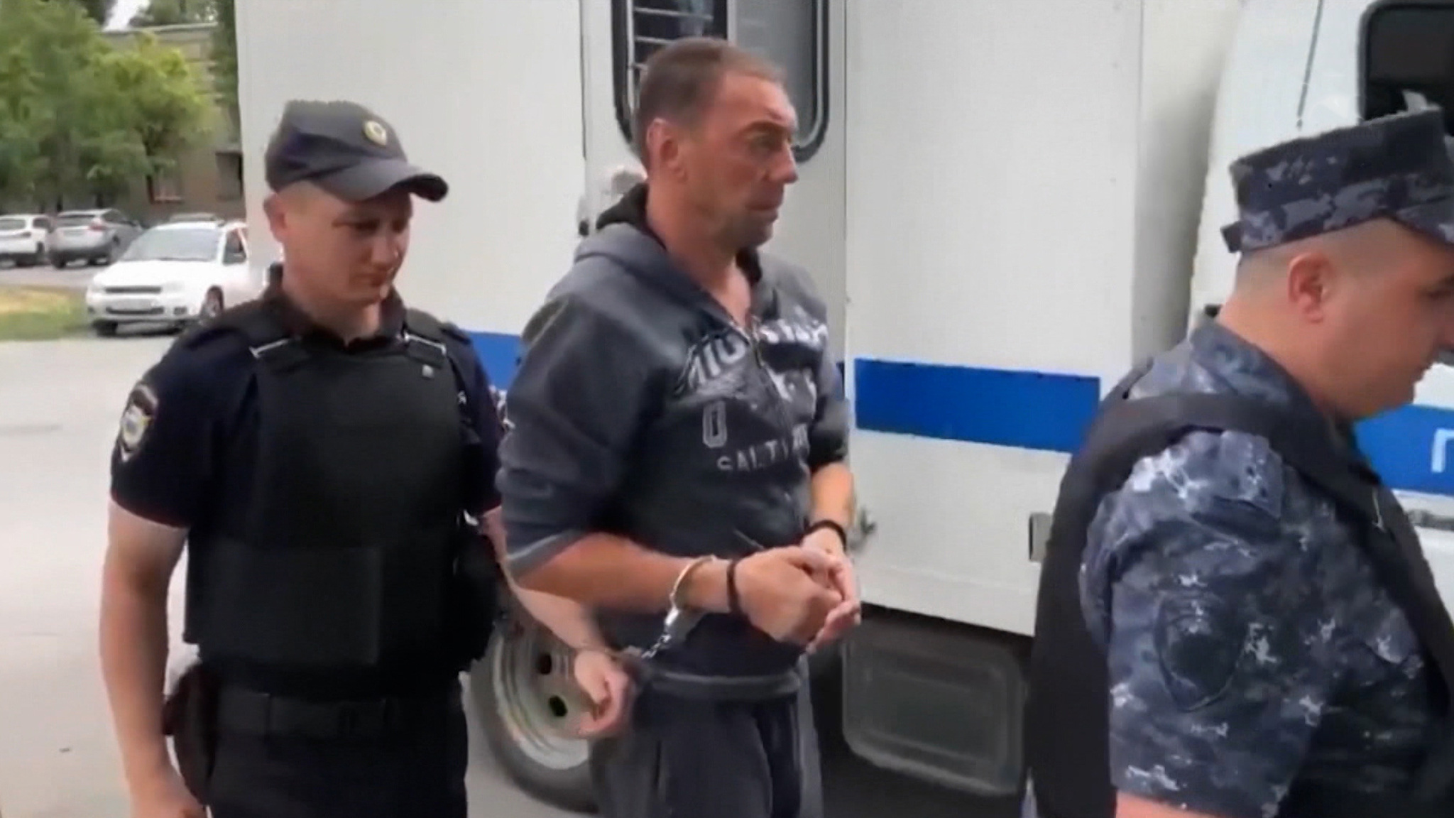 Мужчина, похитивший девочку в Шахтах, был судим за изнасилование, разбой и грабеж