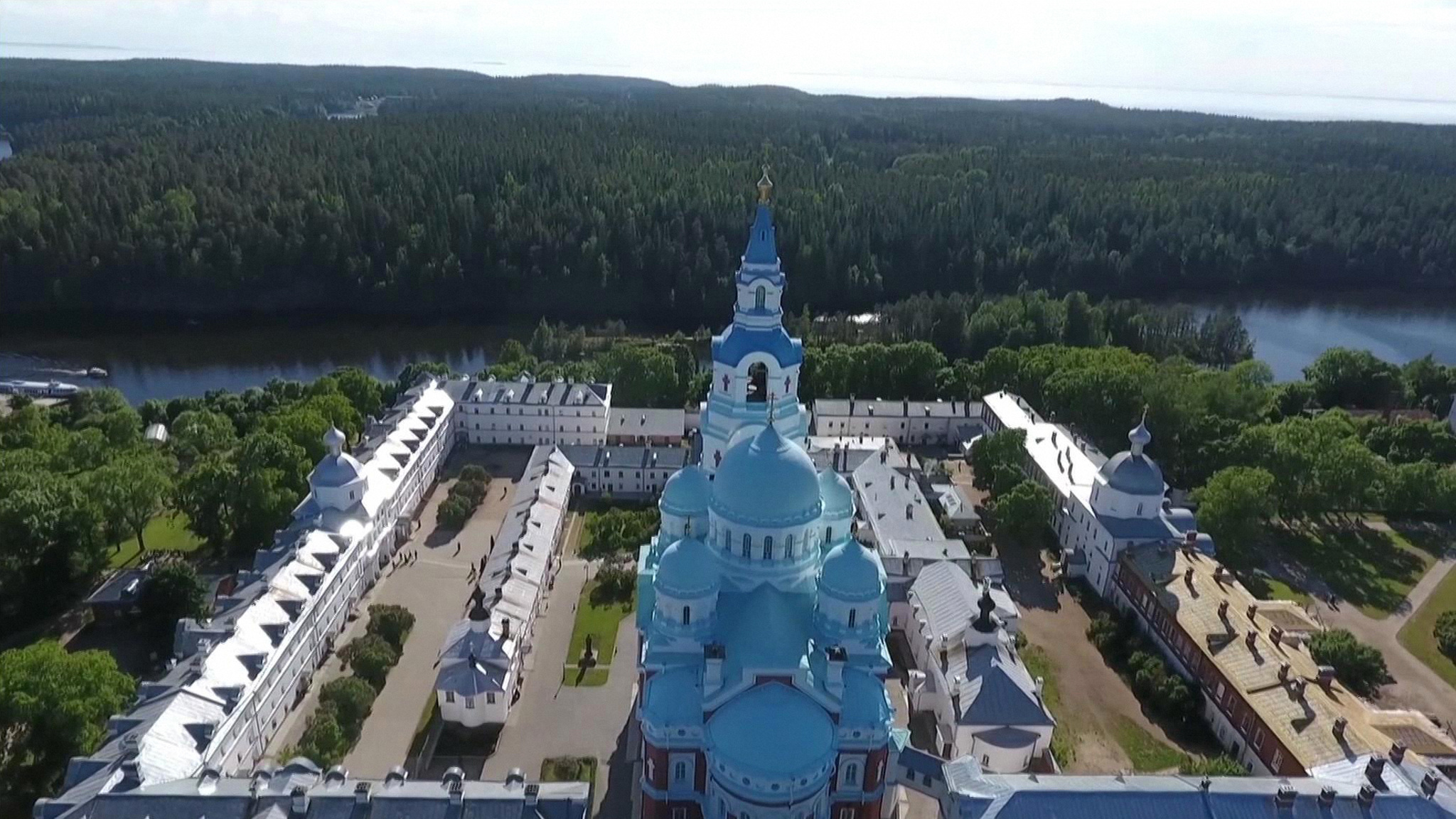 Символичная поездка: подробности визита Путина и Лукашенко на Валаам