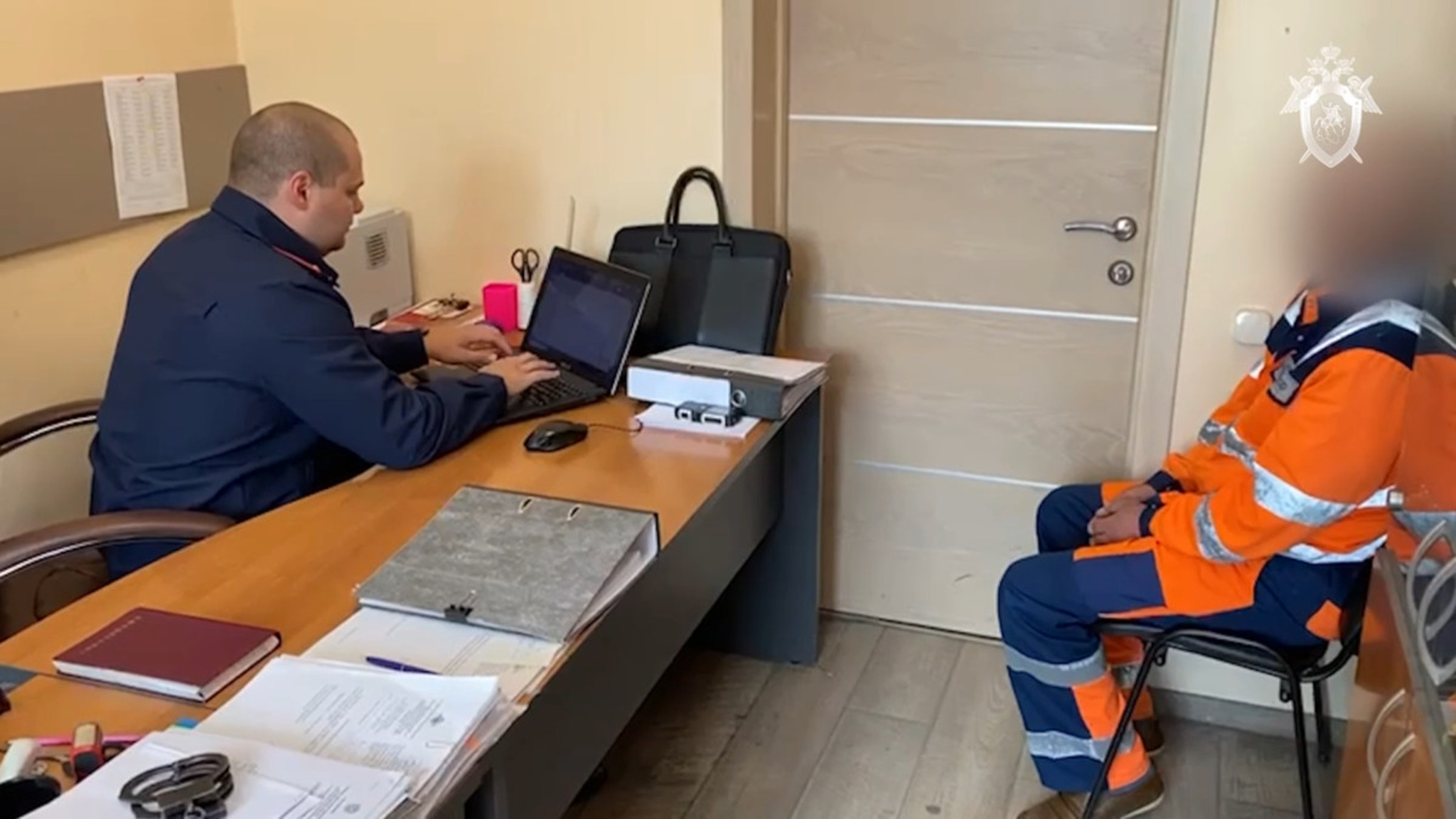 СК показал кадры допроса мигранта, изнасиловавшего ребенка в Подмосковье