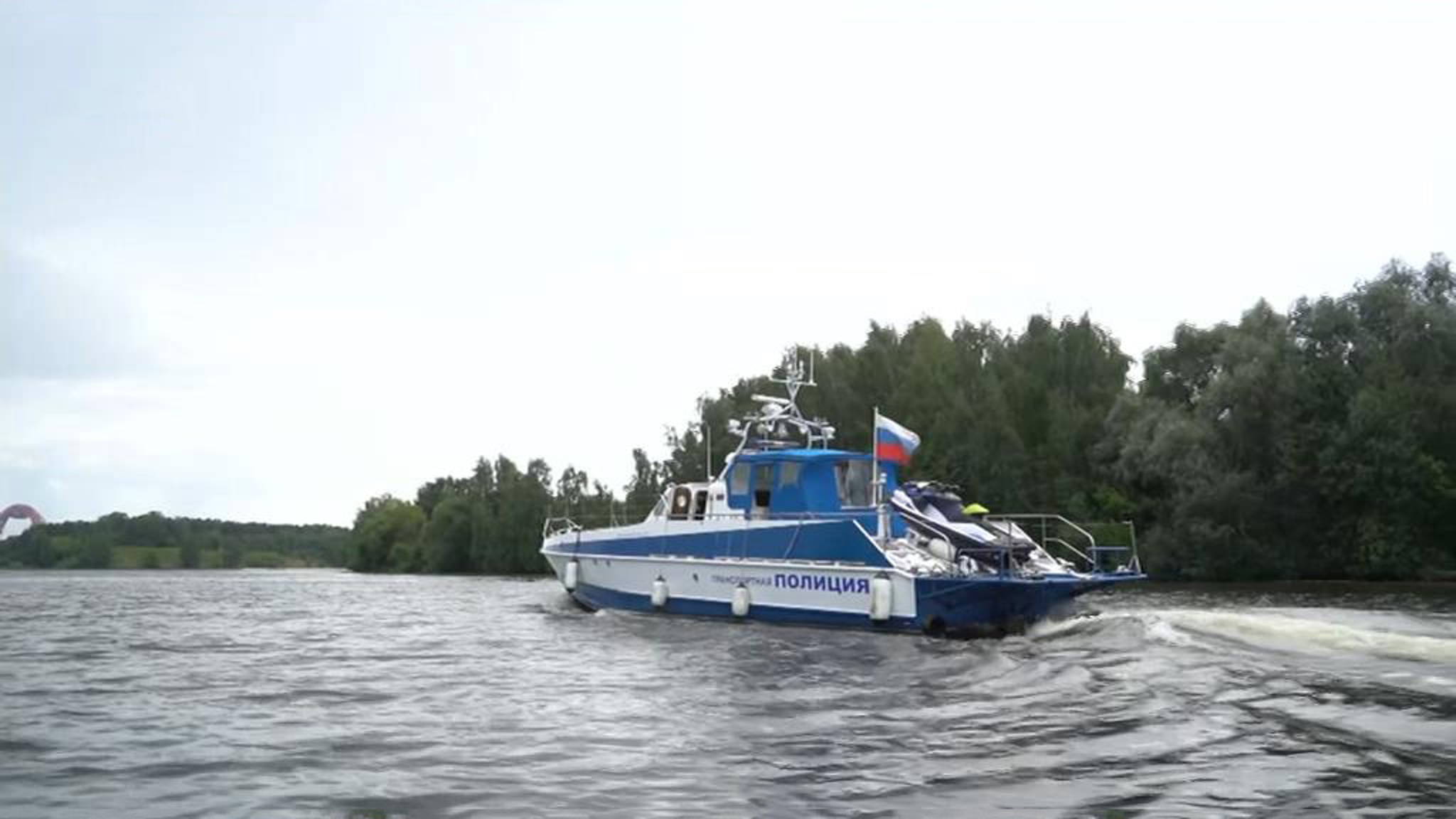 Как полиция ловит водных лихачей