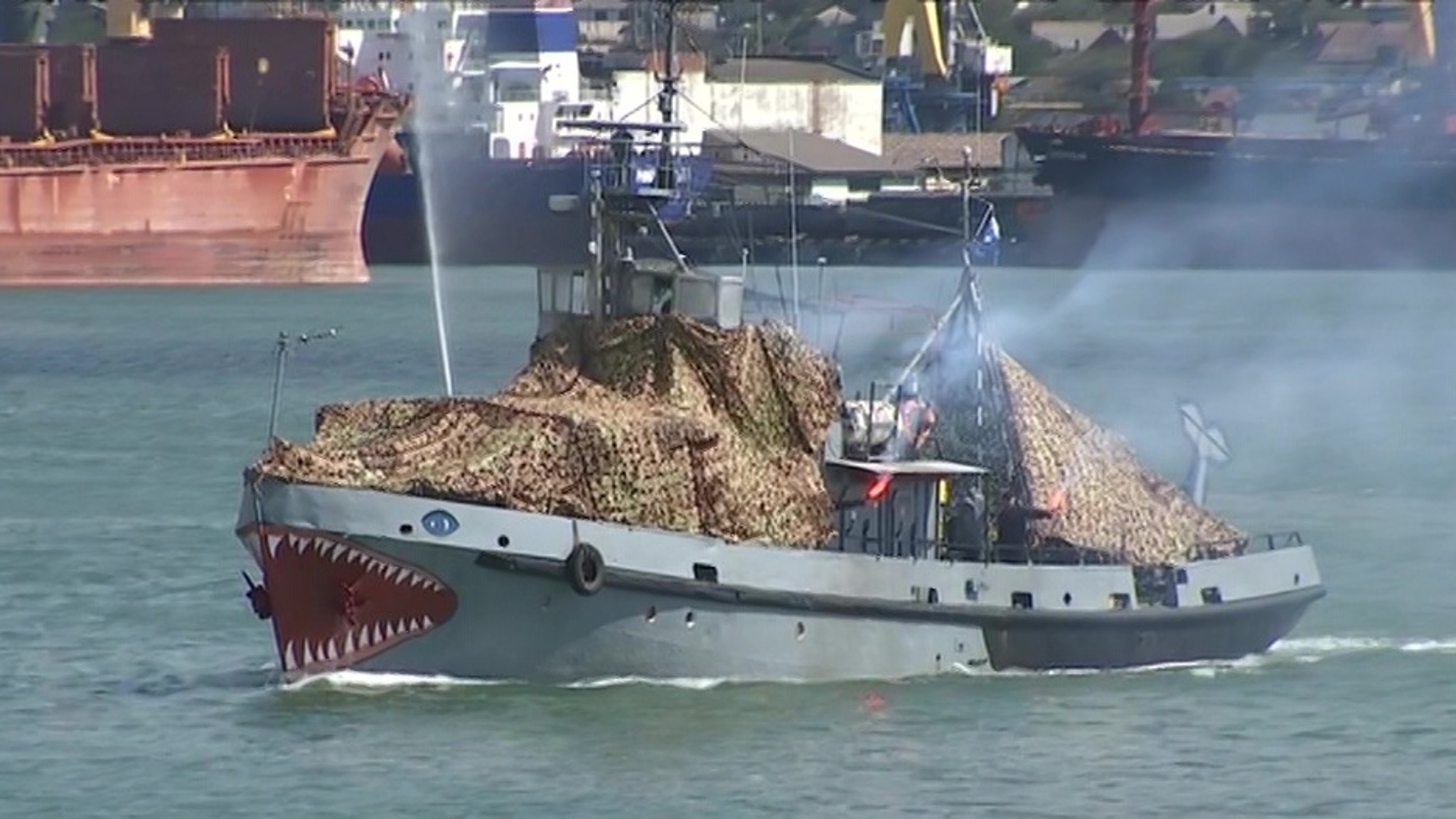 День ВМФ в Новороссийске: морской бой и вальс катеров