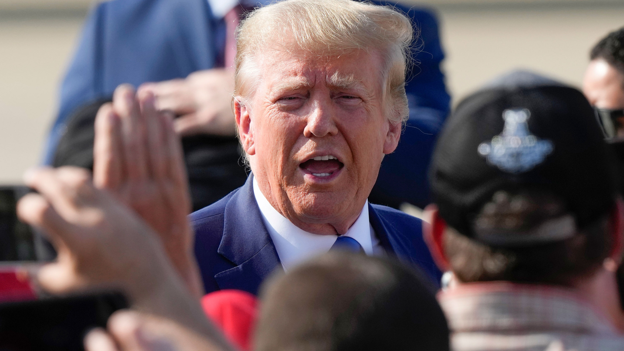 Трамп идет к выборам с набитым кошельком