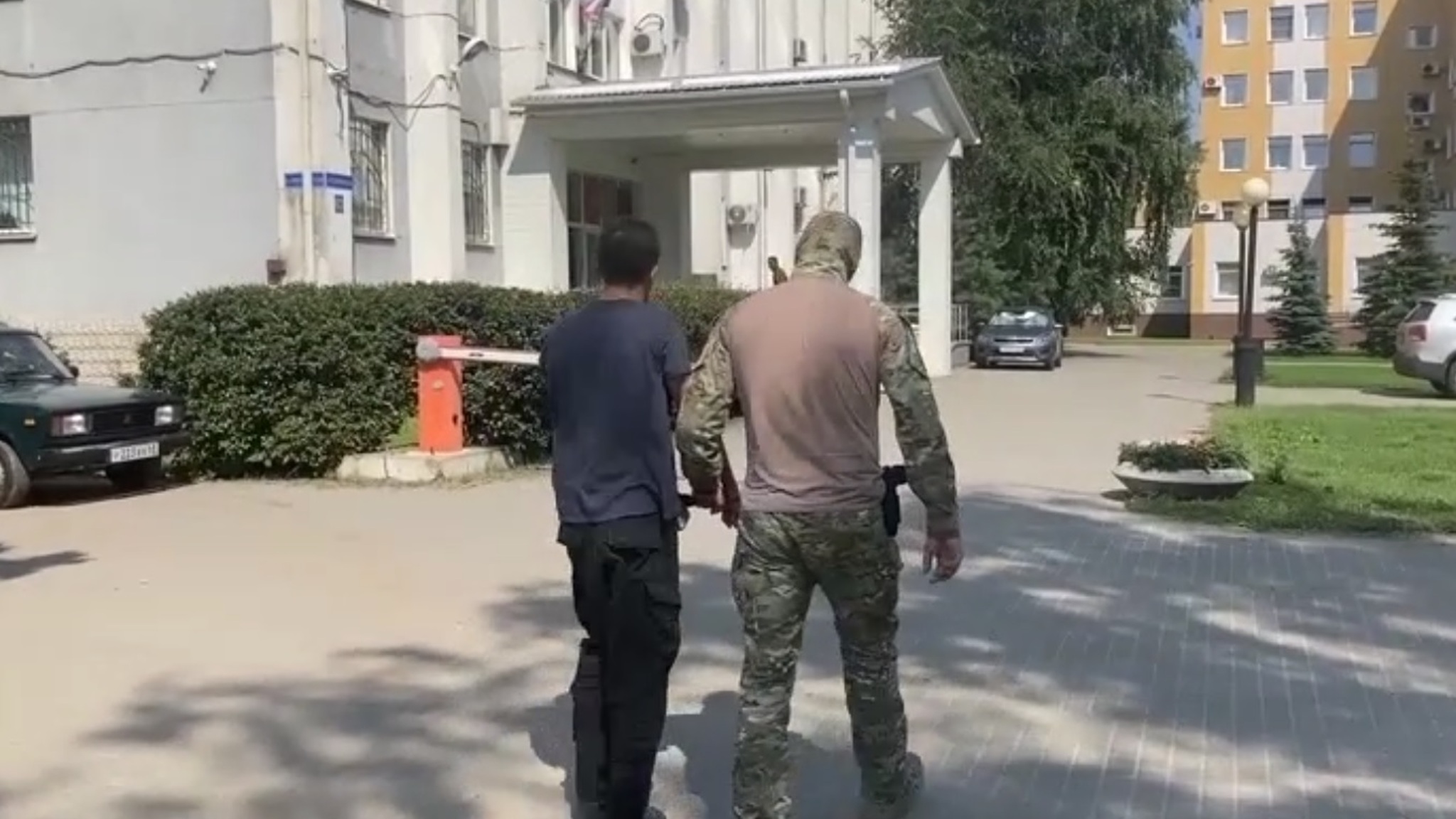 Силовики поймали мужчину, который собирался примкнуть к ВСУ