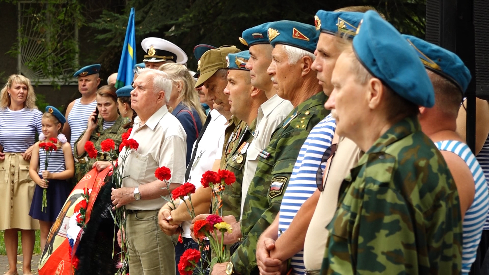 В Великих Луках отметили День Воздушно-десантных войск