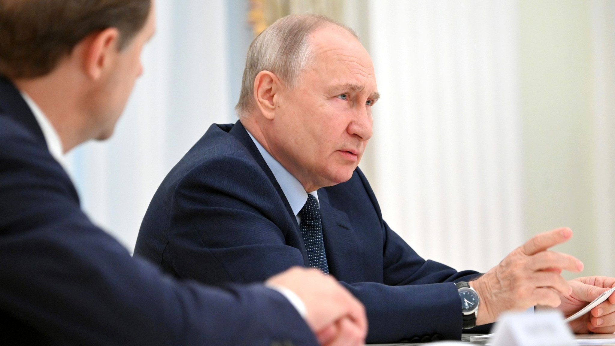 Владимир Путин поручил заняться вопросом создания Международного кинокластера в столице