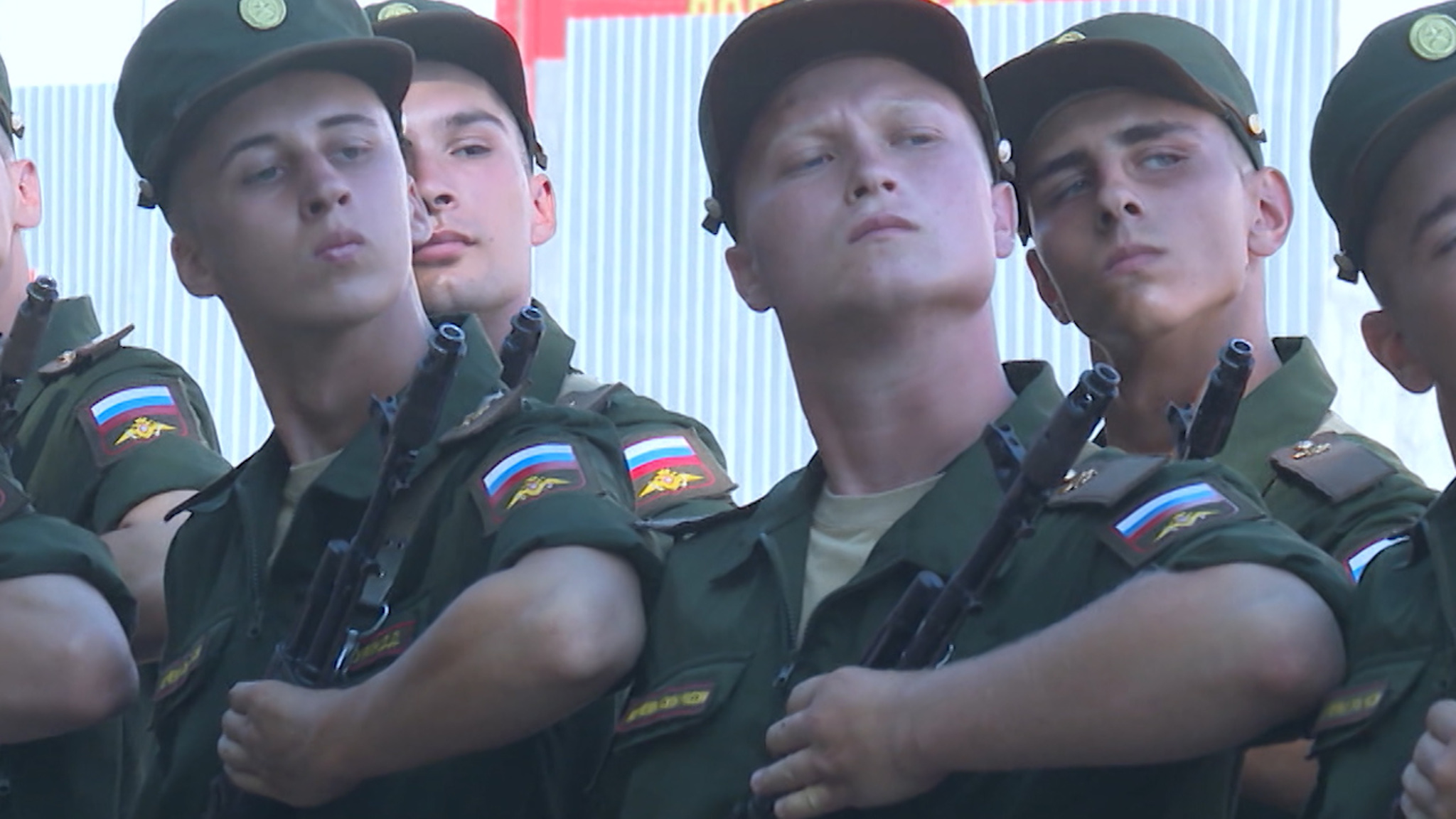 Призывники Ростовской области приняли военную присягу