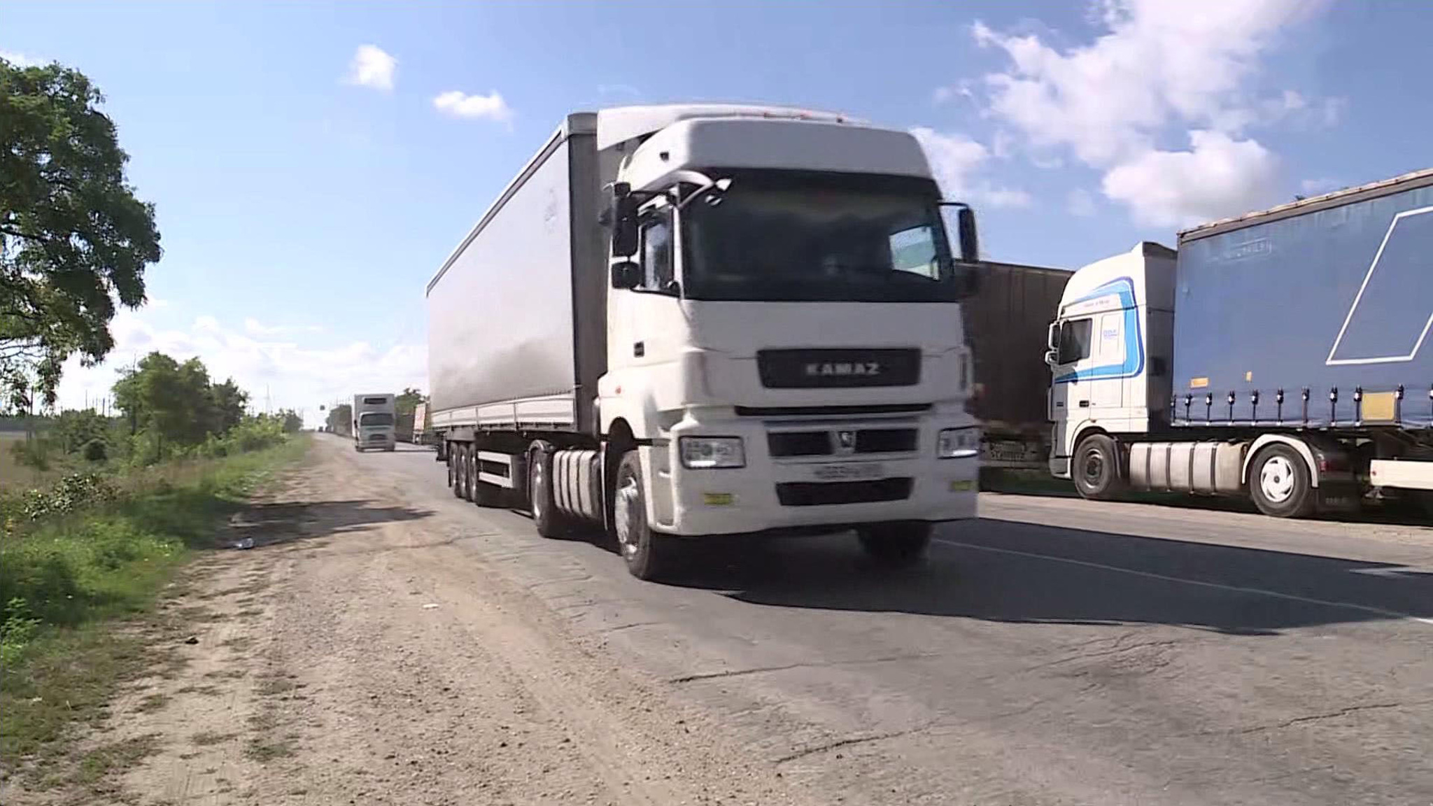 ВСУ ударами по мостам Крыма перенаправили поток машин на Армянск