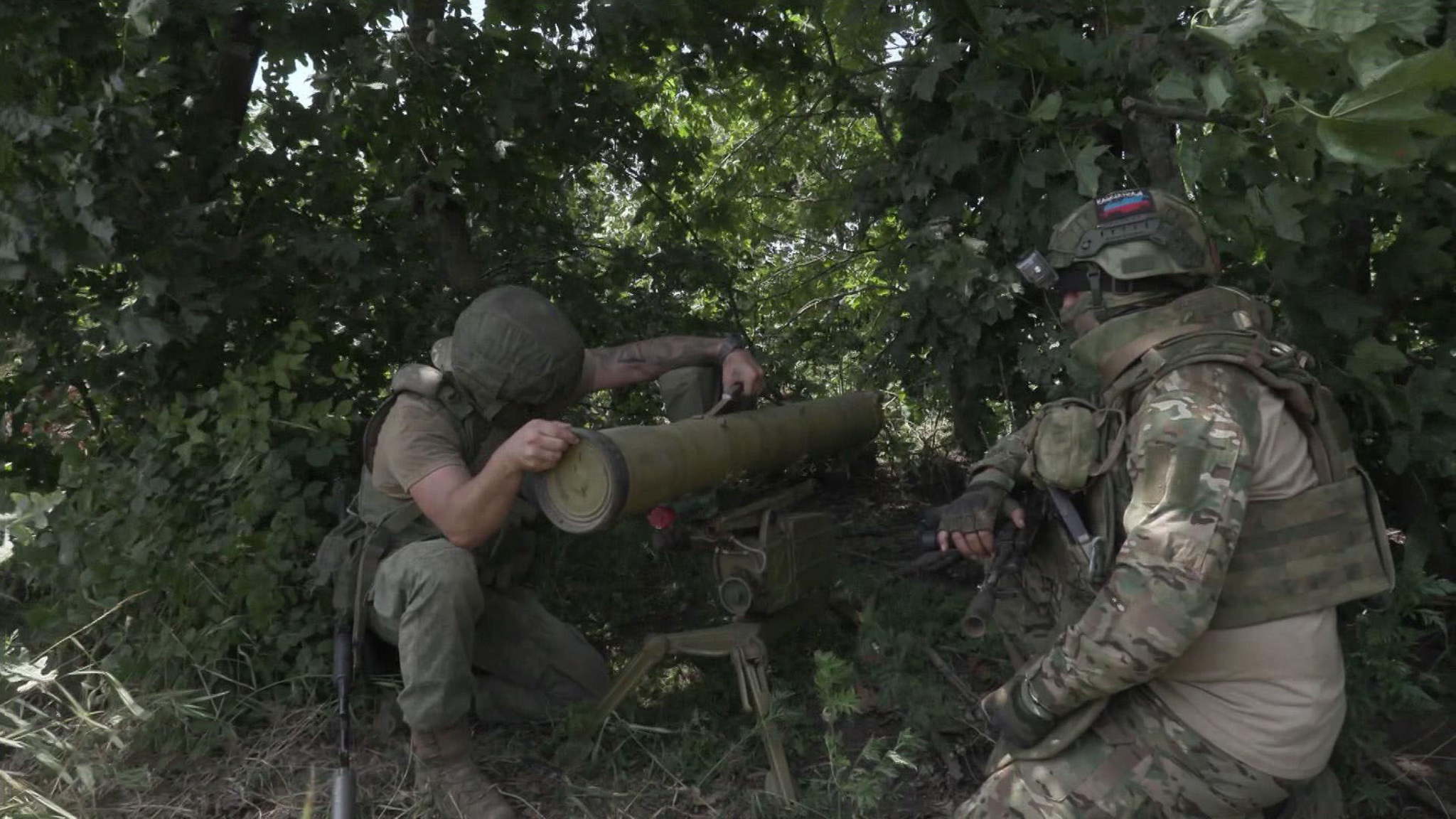 Российские военные в щепки разносят опорники ВСУ