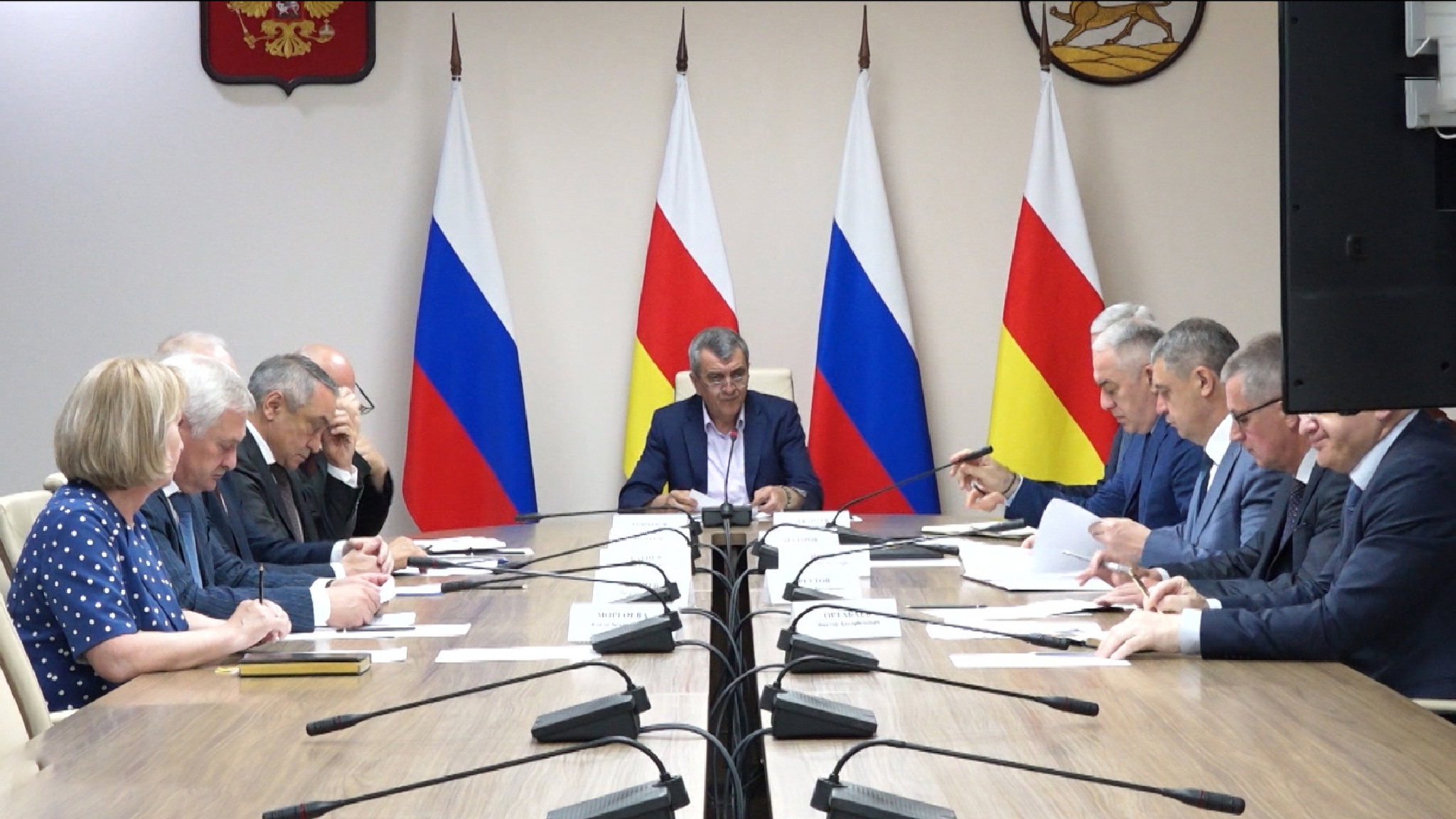 Стадион "Спартачы" рацарæзтæн 1 миллиард æмæ 214 милуан сомы радих кæныны курдиатæн разыйы дзуапп радтой