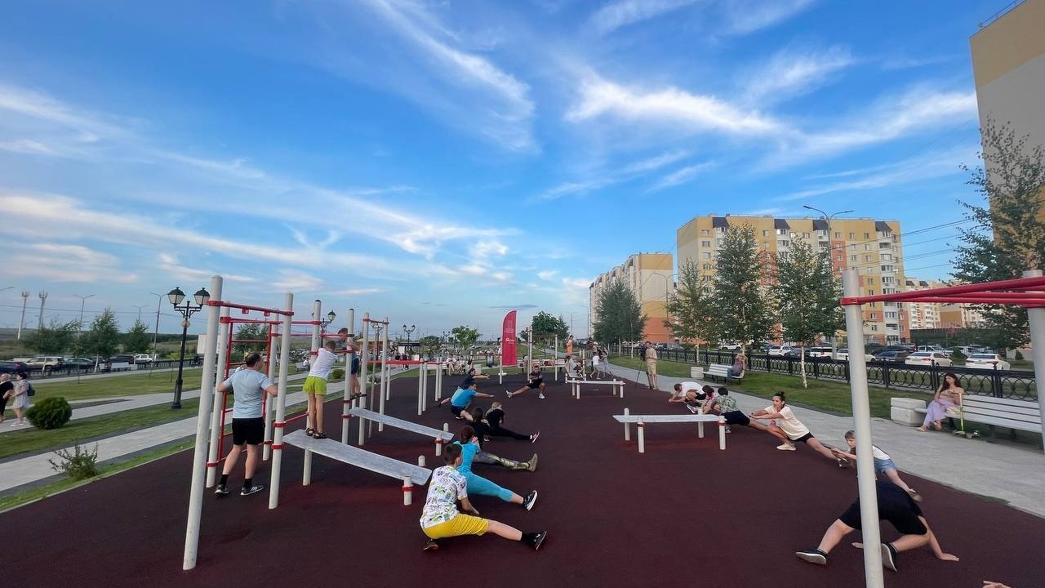 В Саратове продолжаются бесплатные тренировки для жителей