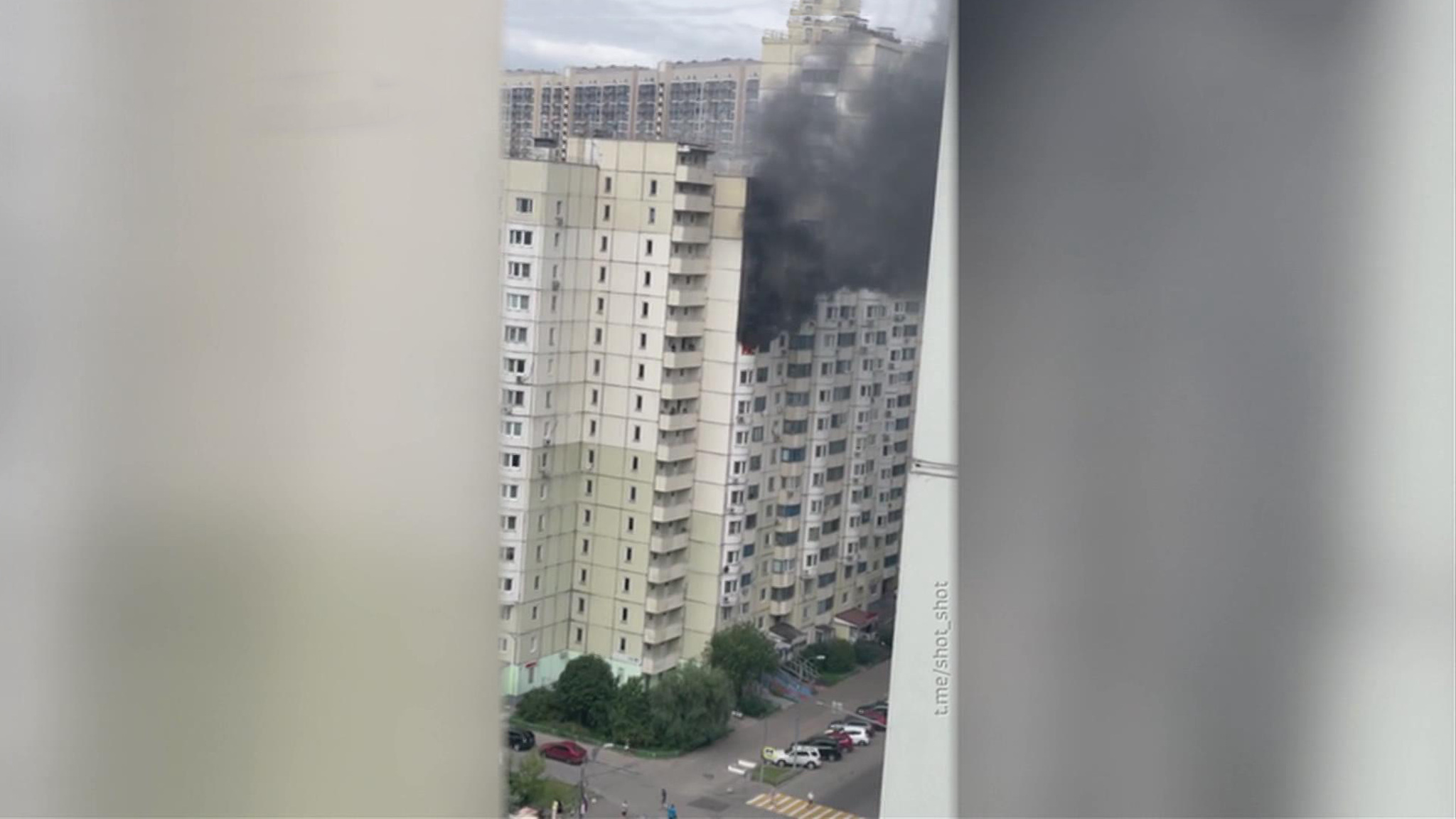 Взорвавшийся дезодорант оставил жителя Красногорска без квартиры