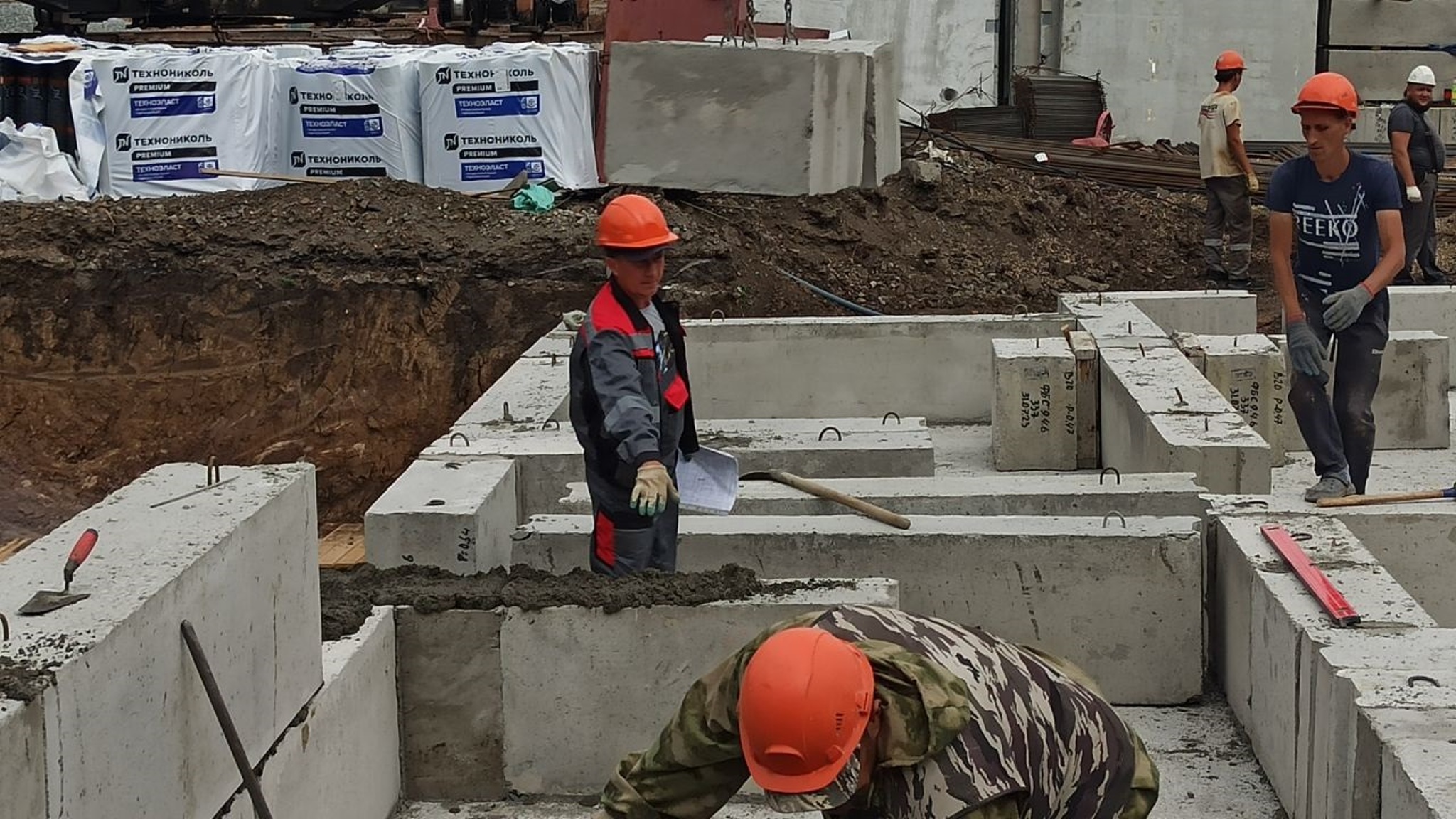 Михеев: рабочие места для россиян – приоритет для нас