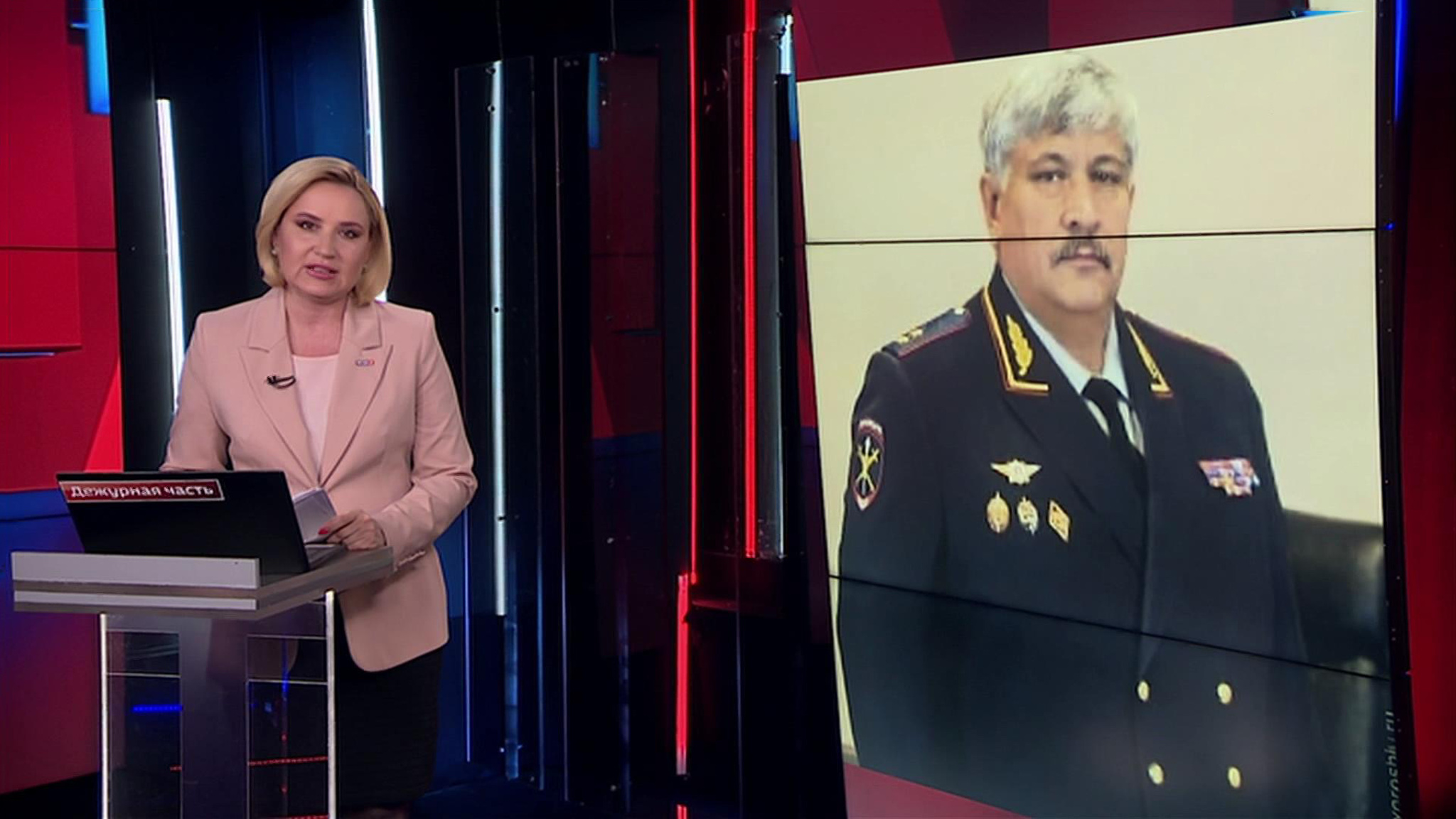 С днем рождения: "Дежурная часть" желает генералу-лейтенанту полиции Виктору Паукову сил в служении Отечеству