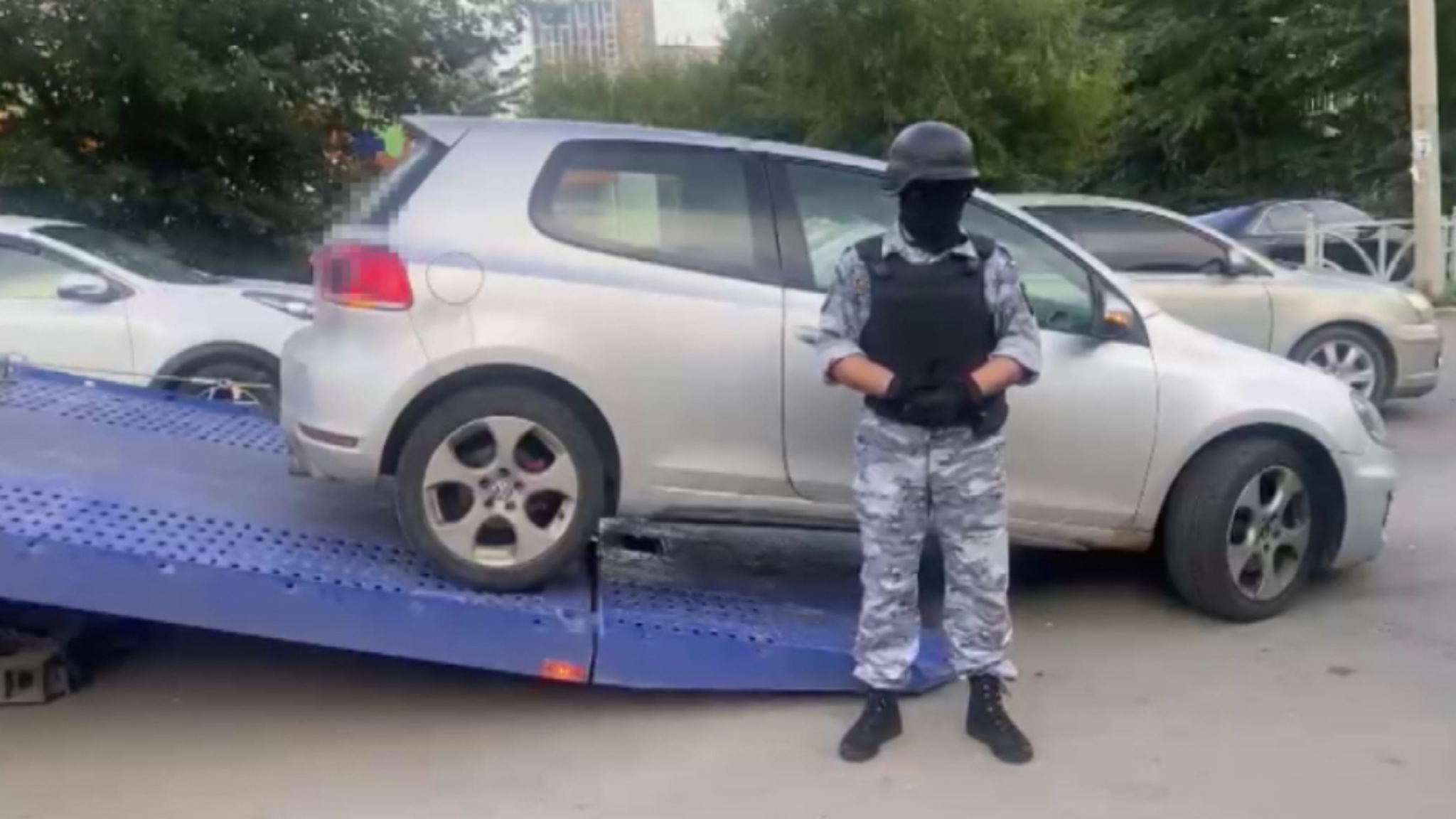 Из-за долгов по кредиту екатеринбуржец остался без автомобиля