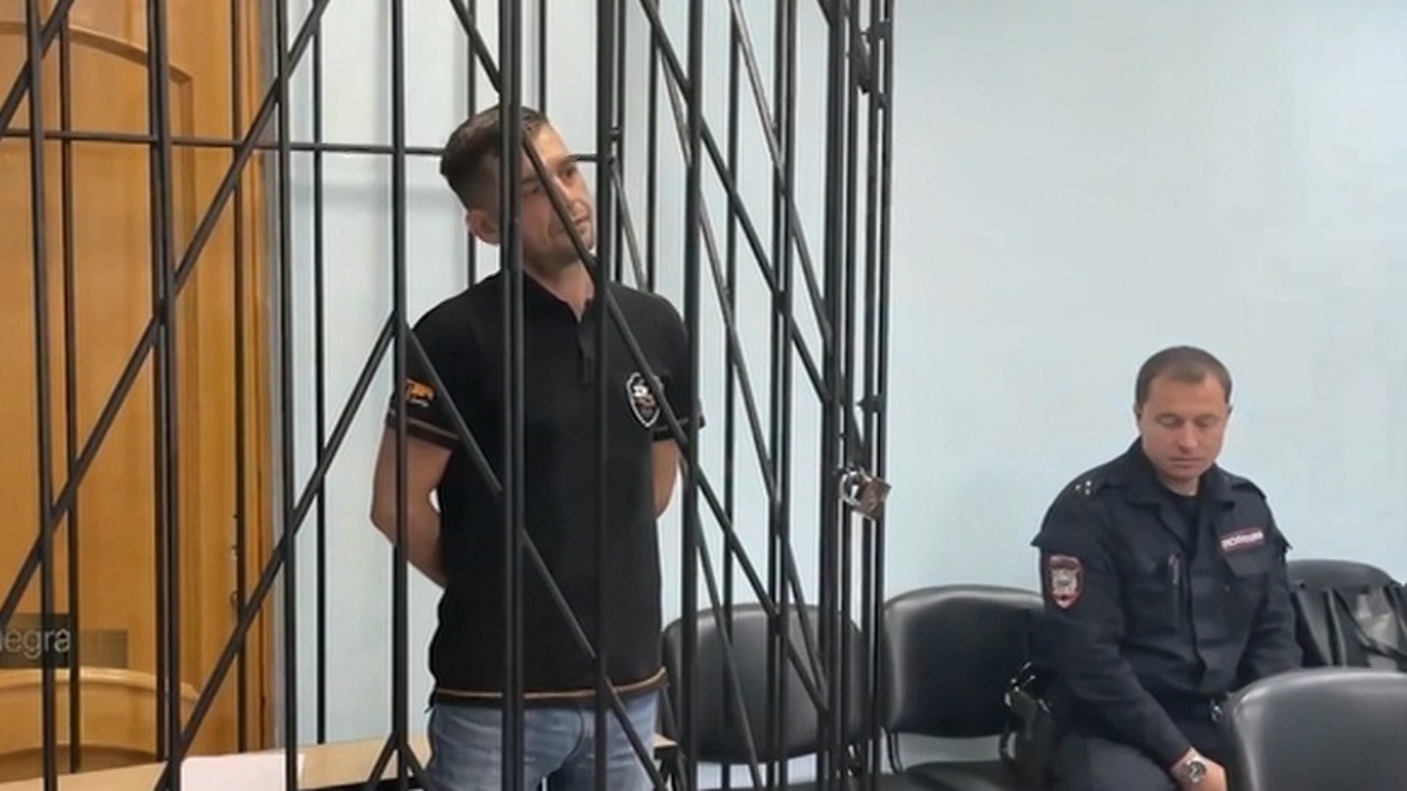 Подробности избиения барменши поваром-садистом