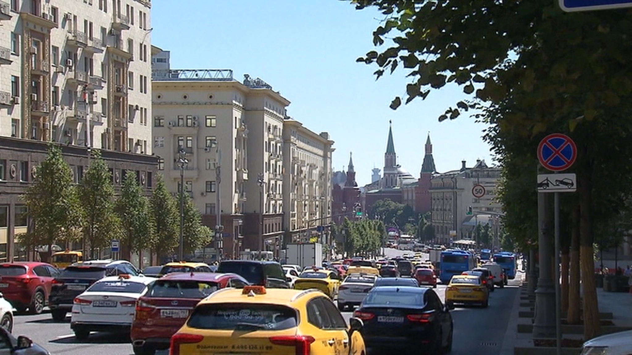 Жара в России уйдет под аккомпанемент ливней и гроз