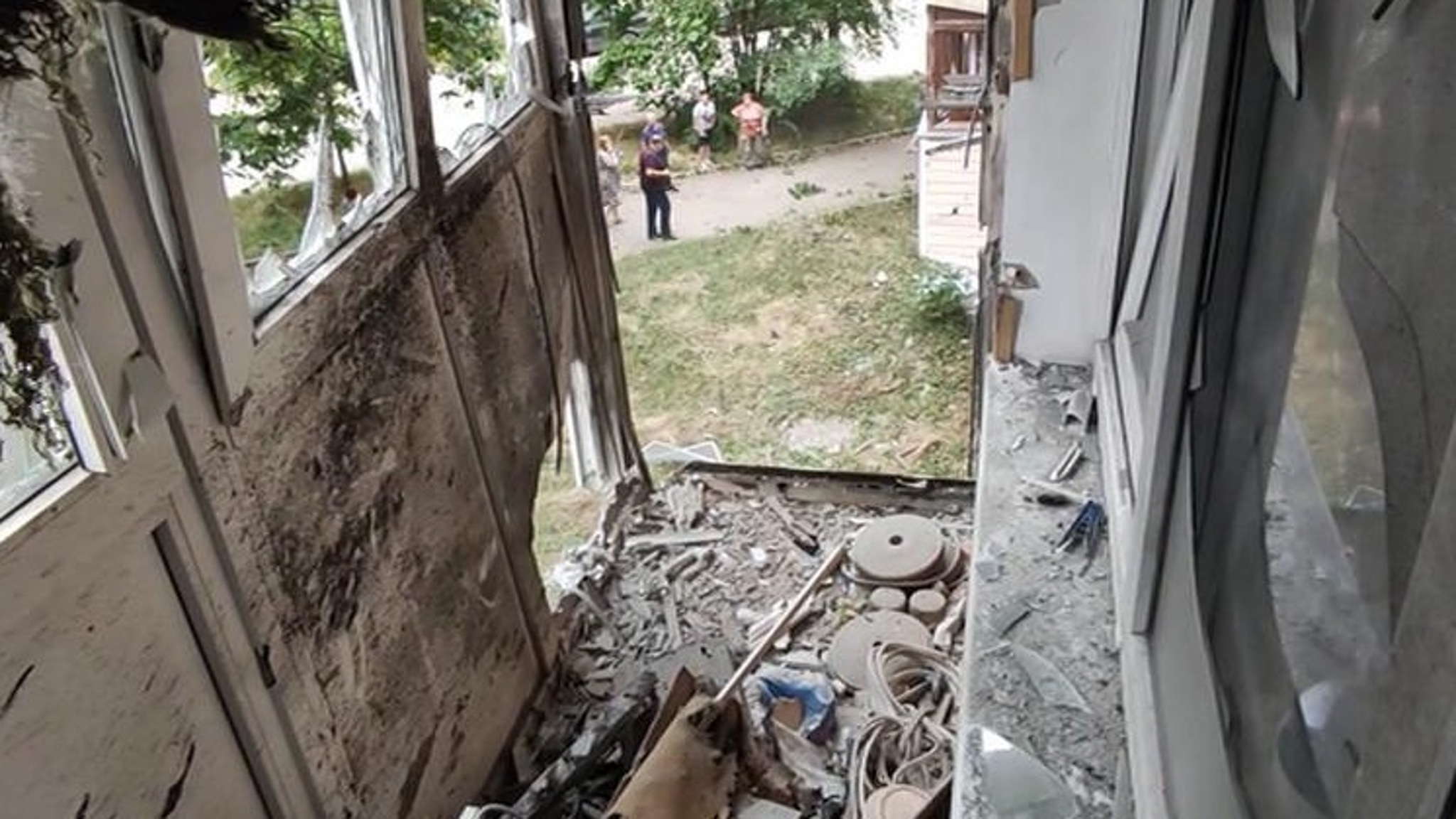 В Донецке кассетный боеприпас убил сотрудников коммунальных служб