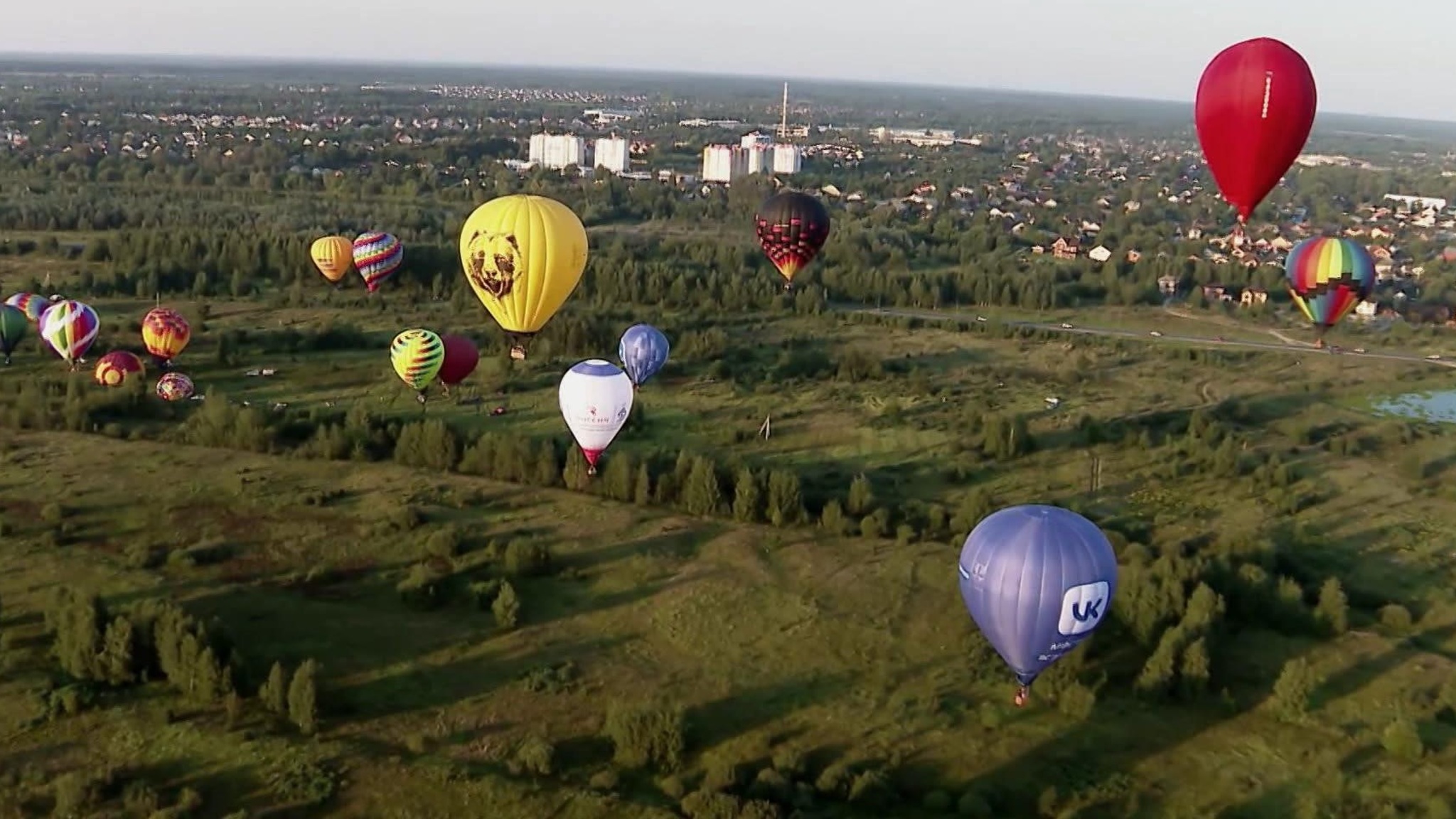 Фестиваль воздухоплавания "Приволжская фиеста" проходит в Нижнем Новгороде