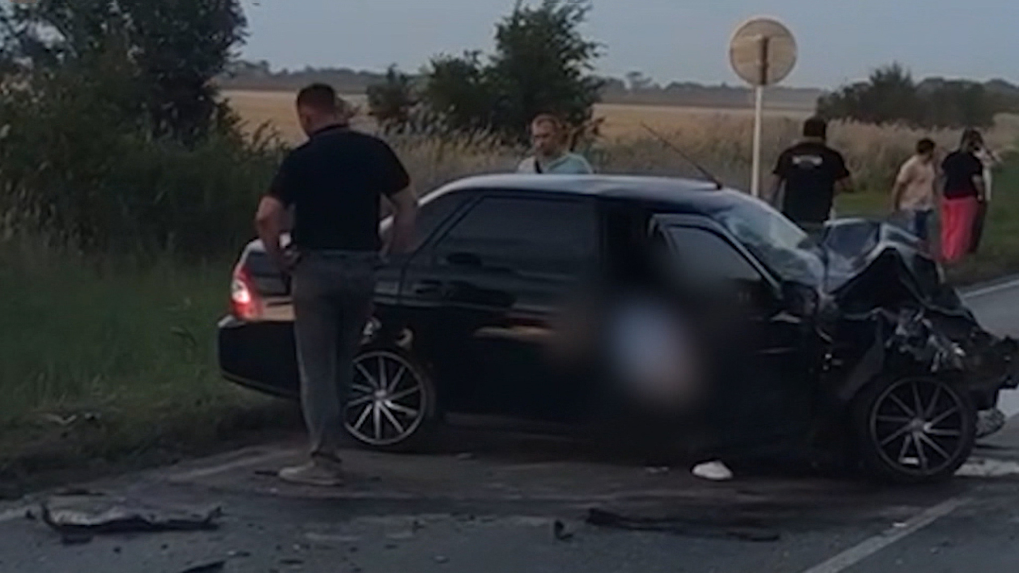 Под Ростовом LADA влетела в "ВАЗ", восемь человек погибли