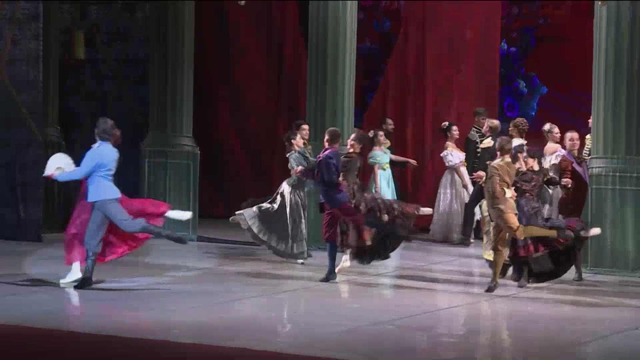 В Симферополе состоялась премьера балета "Война и мир"