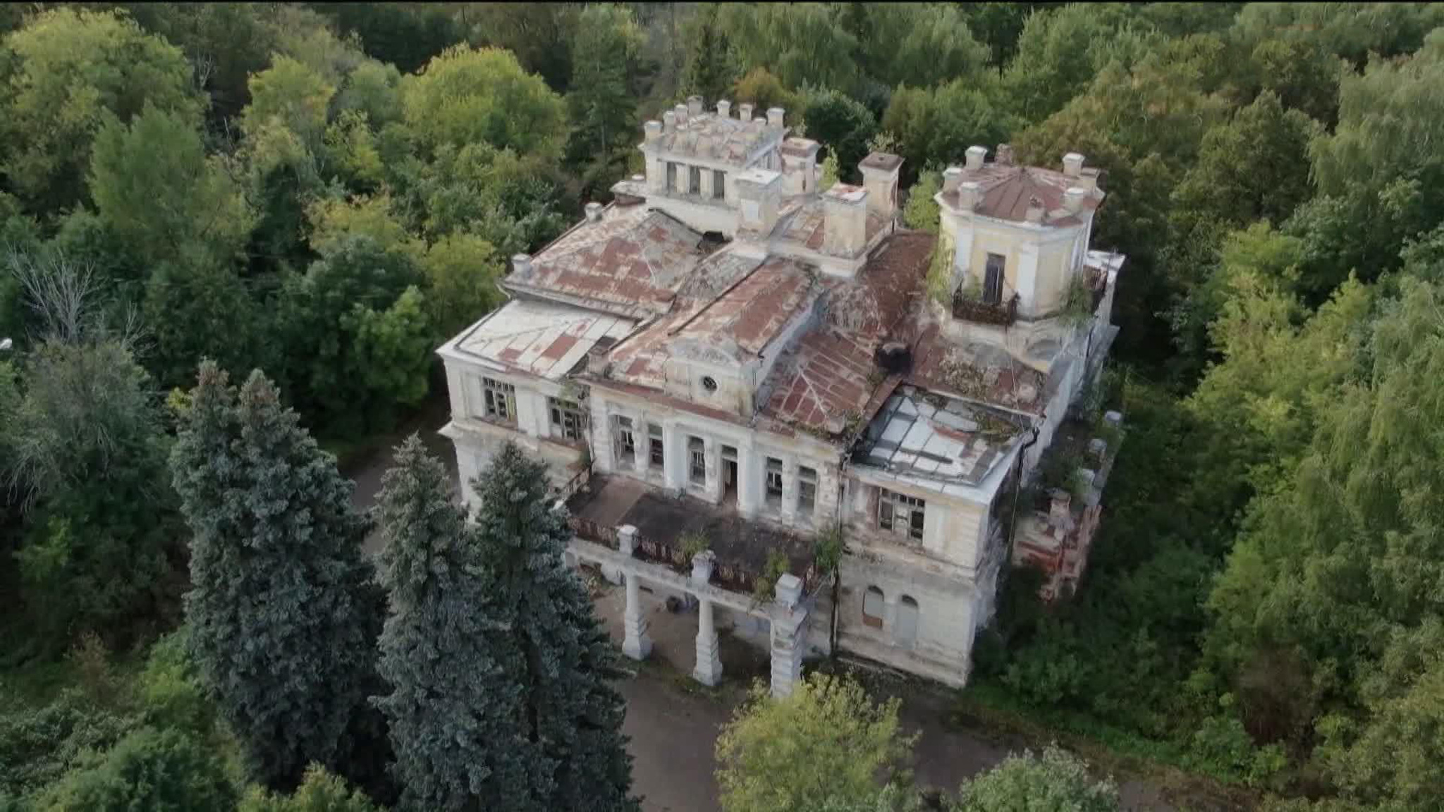 Археологи остановили незаконные работы на территории Родневского городища