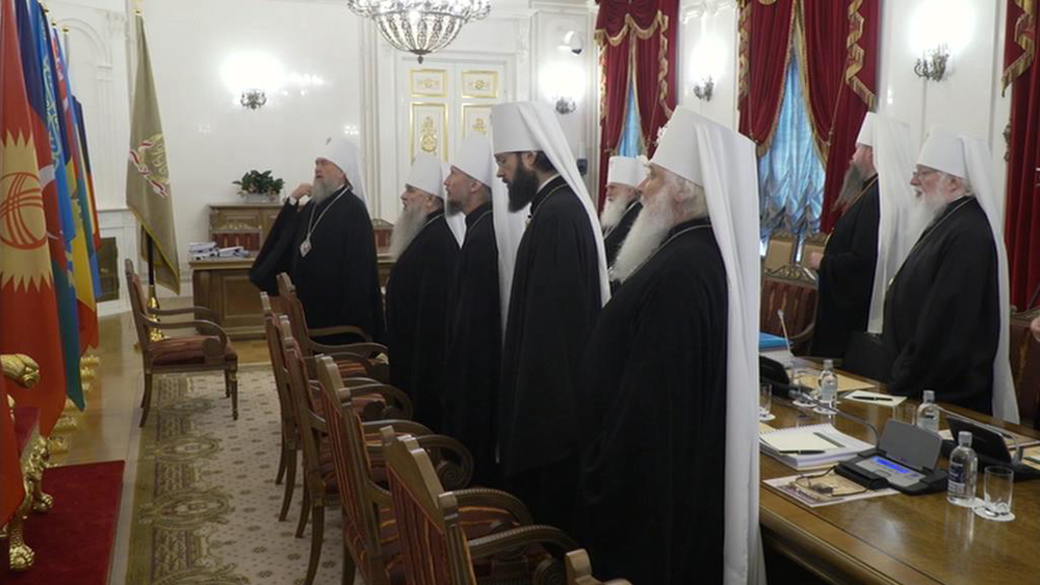 Синод РПЦ рассмотрит вопрос канонизации Суворова