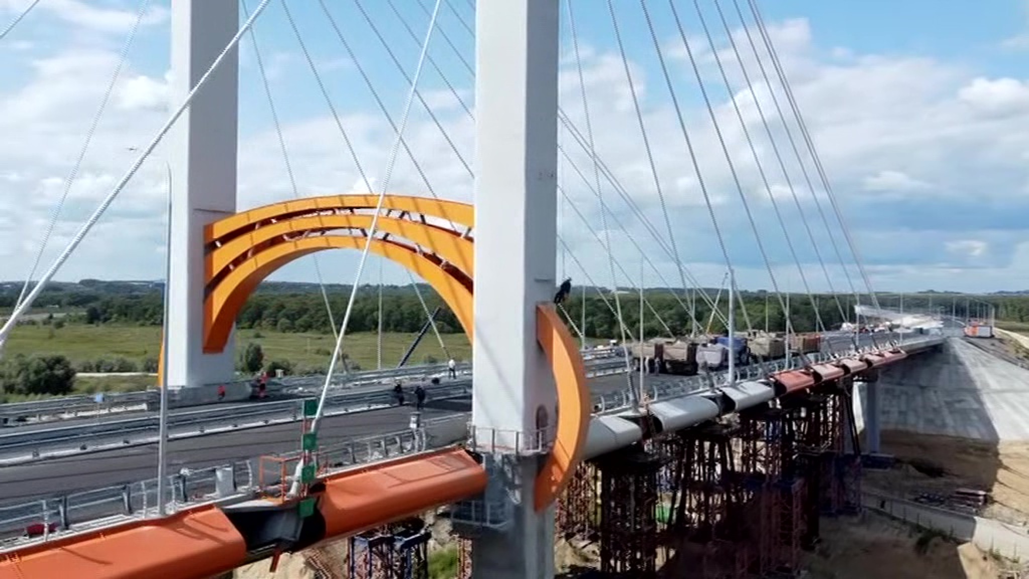 Новый мост через Оку испытали на прочность